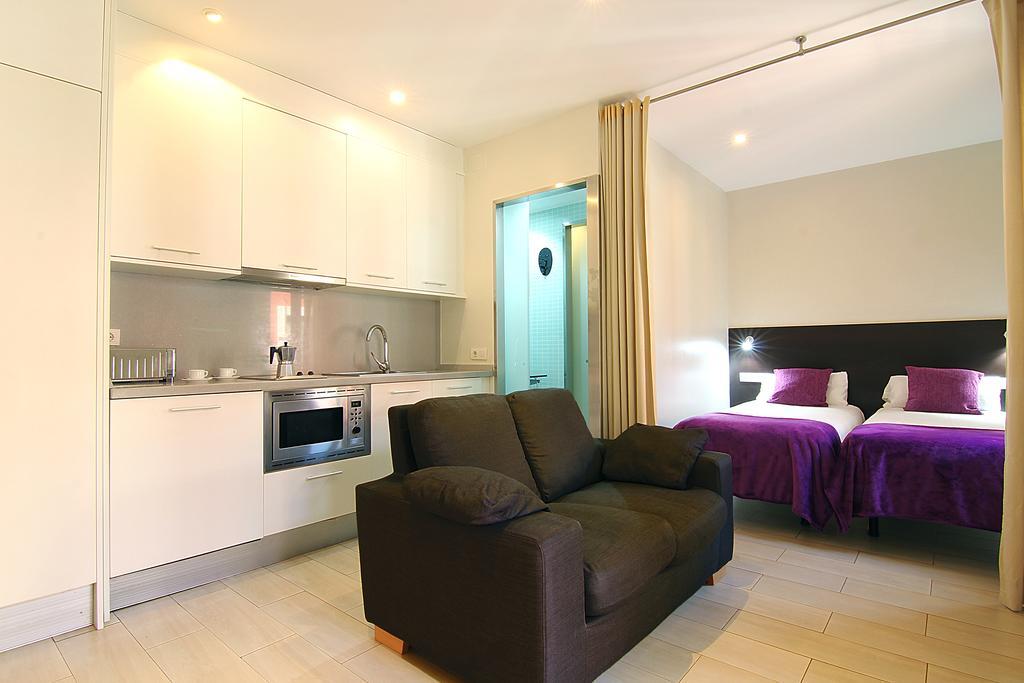 Classbedroom Apartment