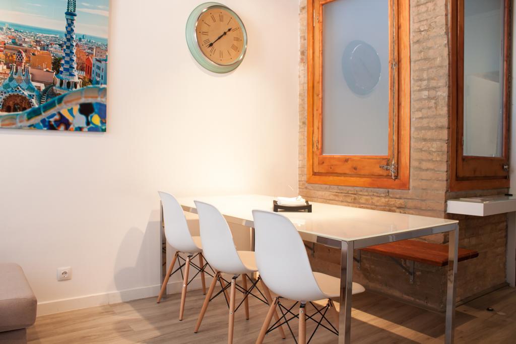 Happy People Sagrada Familia Apartment