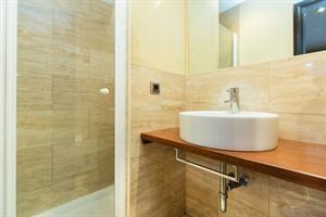 Ainb Gothic Hotel 3*