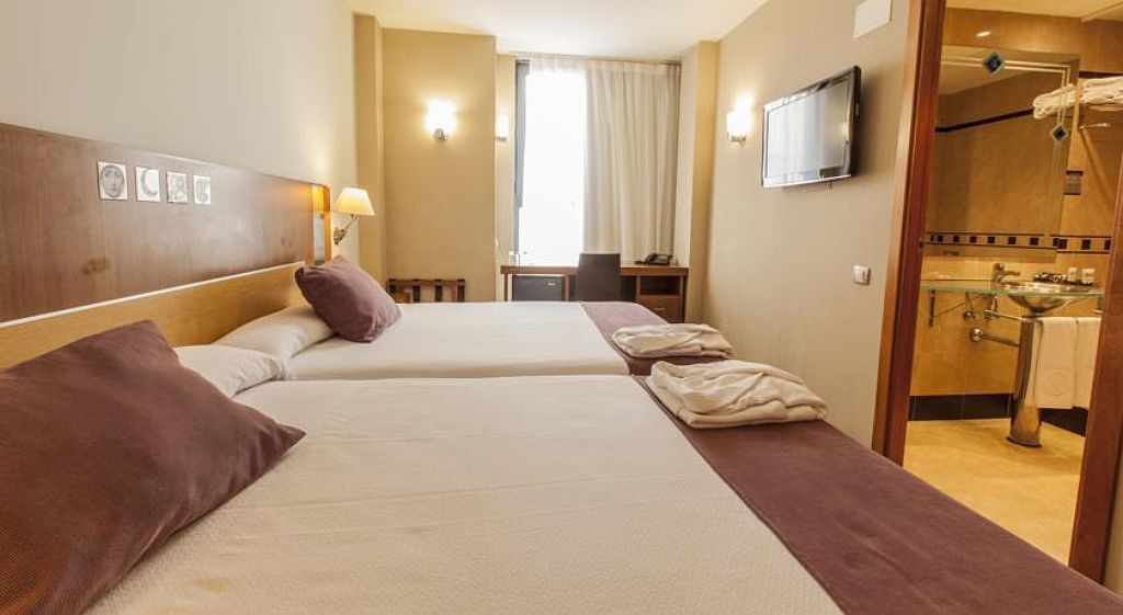 Hotel Evenia Rocafort Barcelona