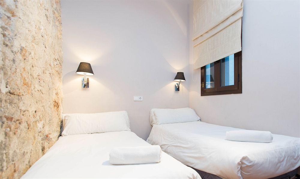 Apartment Ainb Las Ramblas-guardia Barcelona