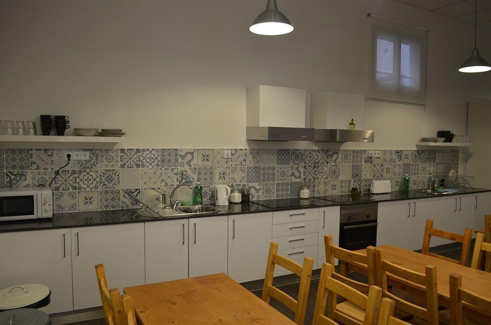 360 Borne Hostel *