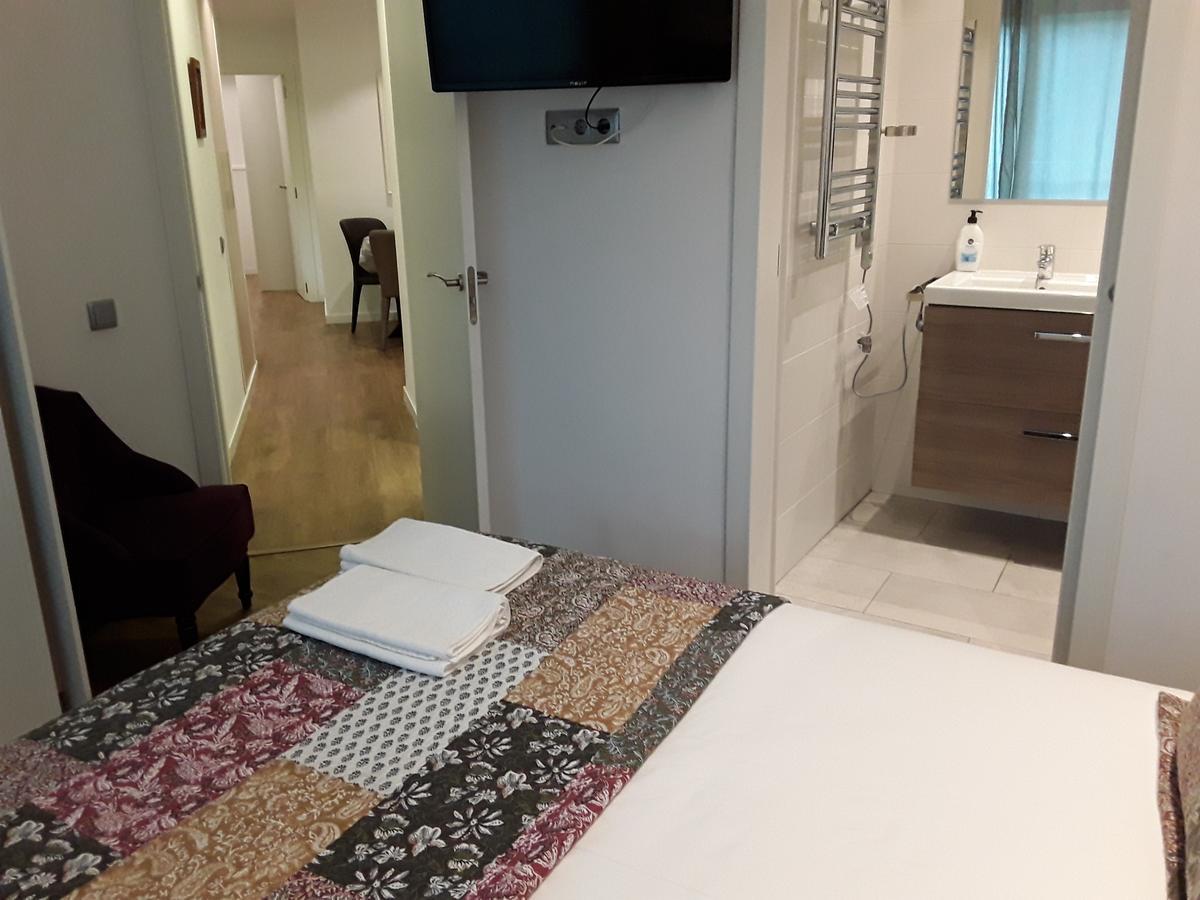 Autentic Monumental Apartment