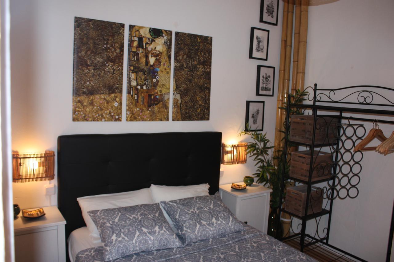 The 5 Room's House