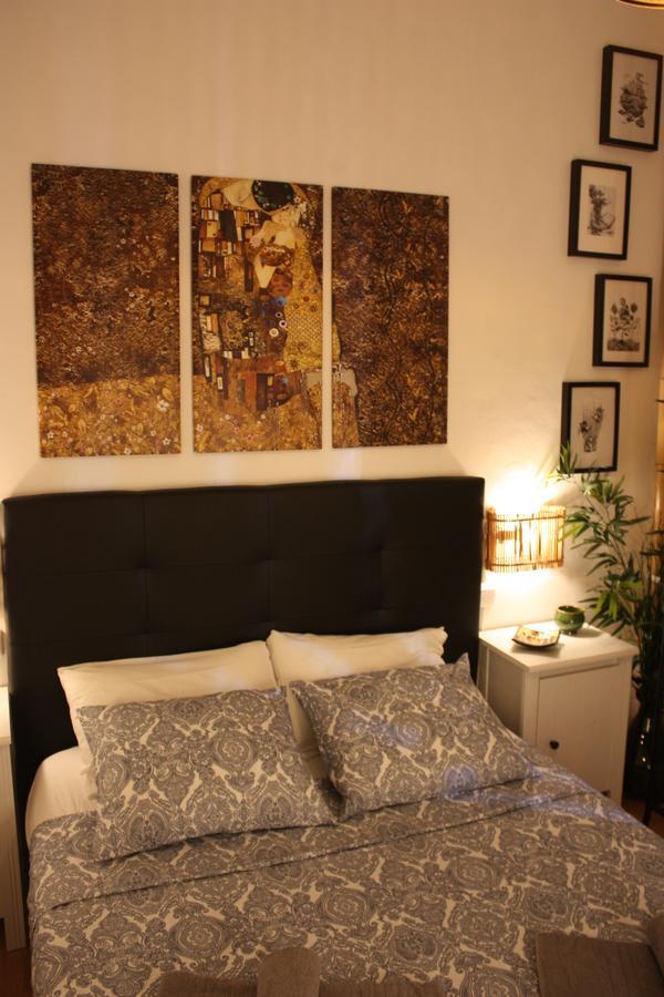 The 5 Room's House Barcelona