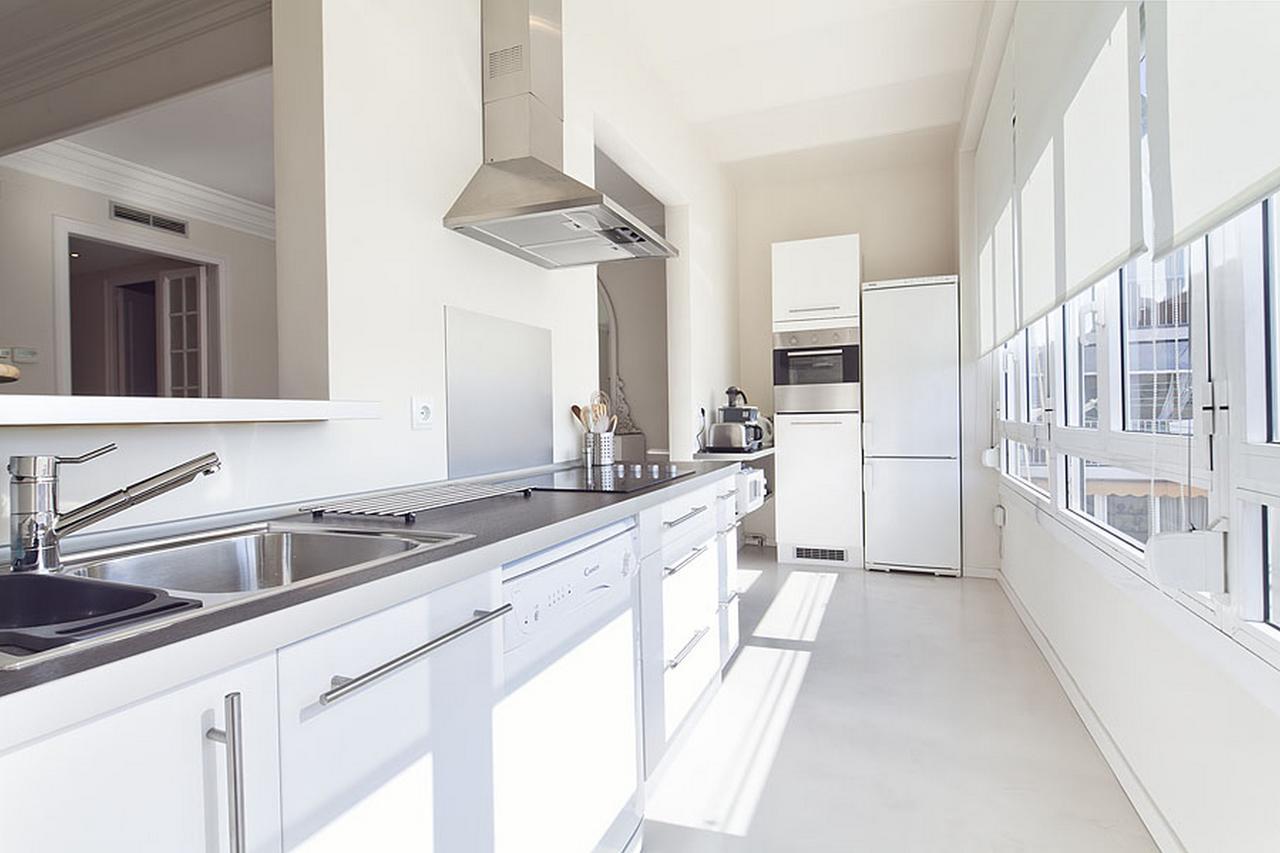 And Spacious Family Appartement Barcelona