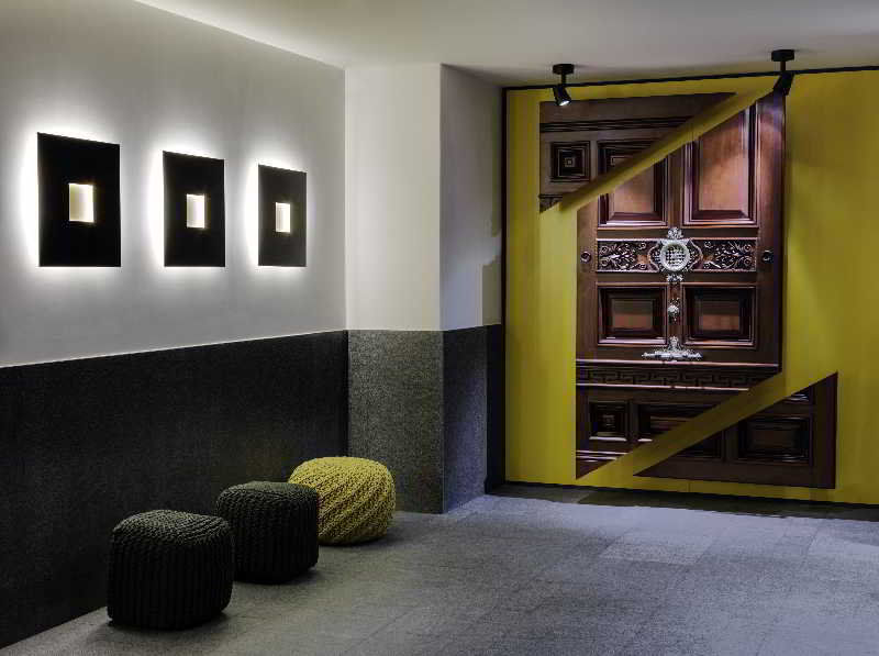 H10 Urquinaona Plaza (adults Only) Hotel 4*