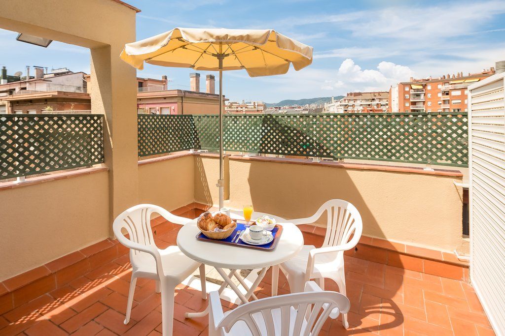 Aparthotel Bertran 3*