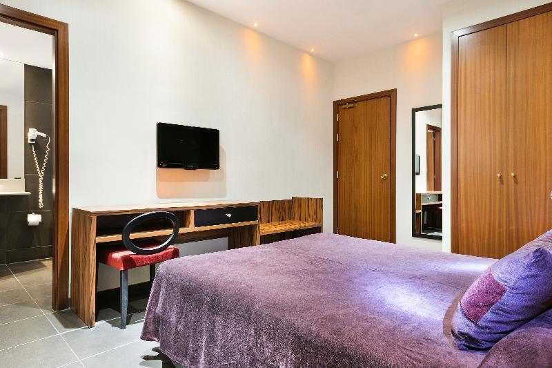 Hotel California 3*