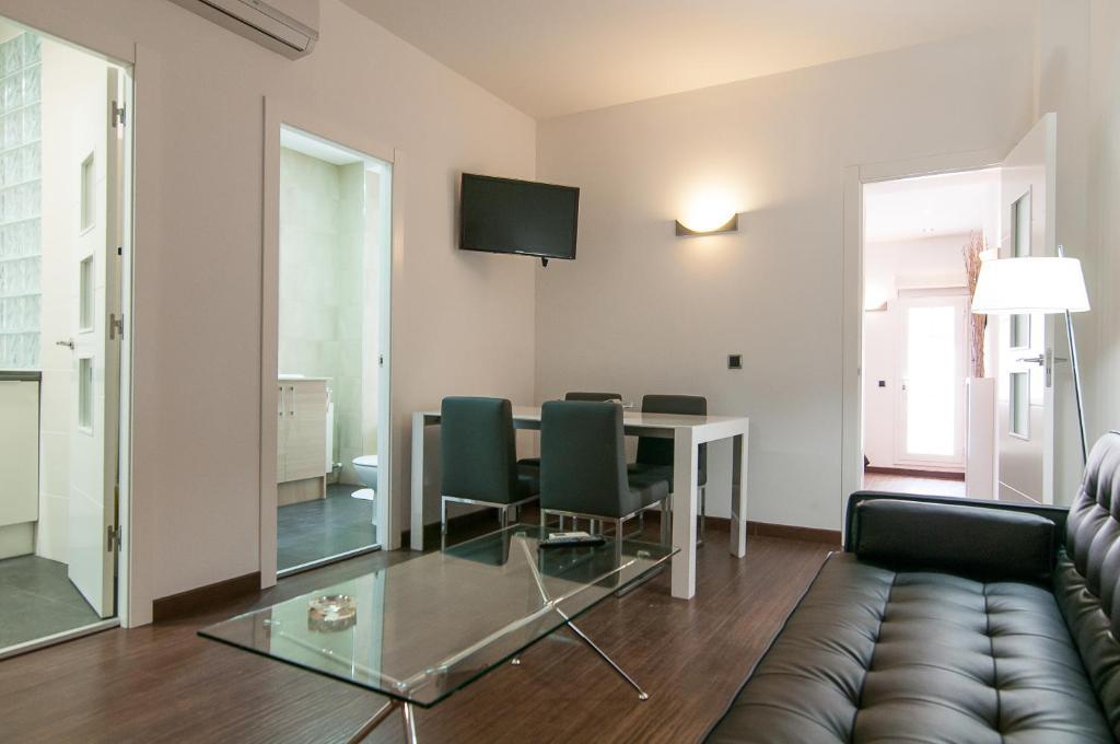 Alos Hotel