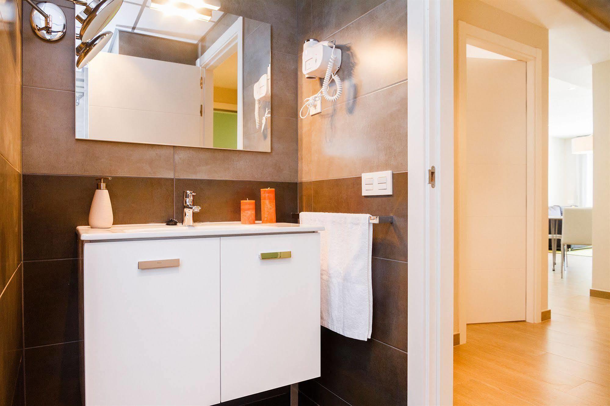 Feelathome Plaza Appartement