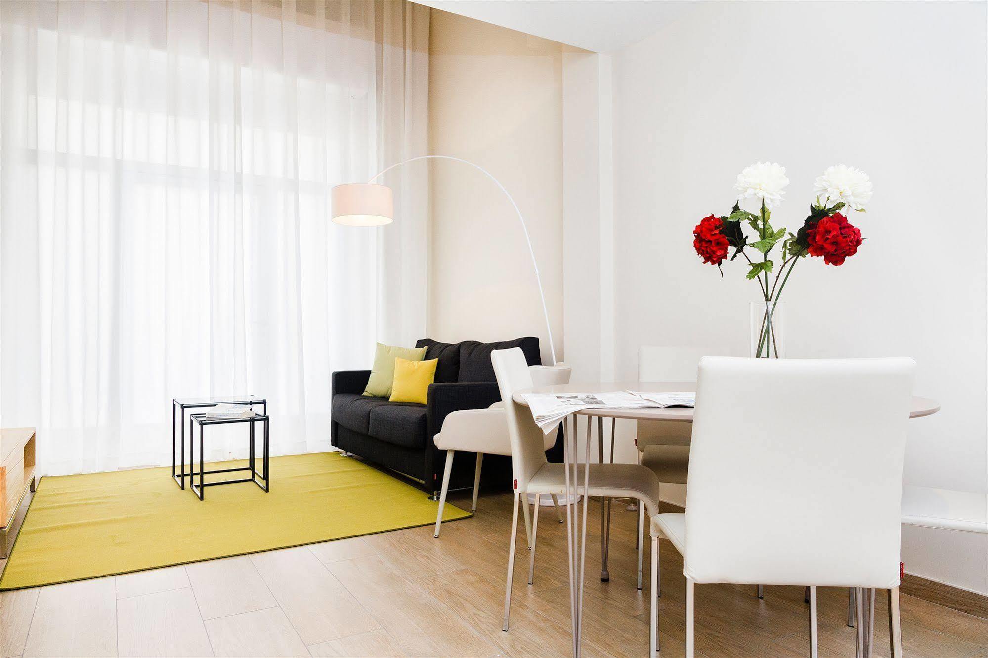 Feelathome Plaza Appartement