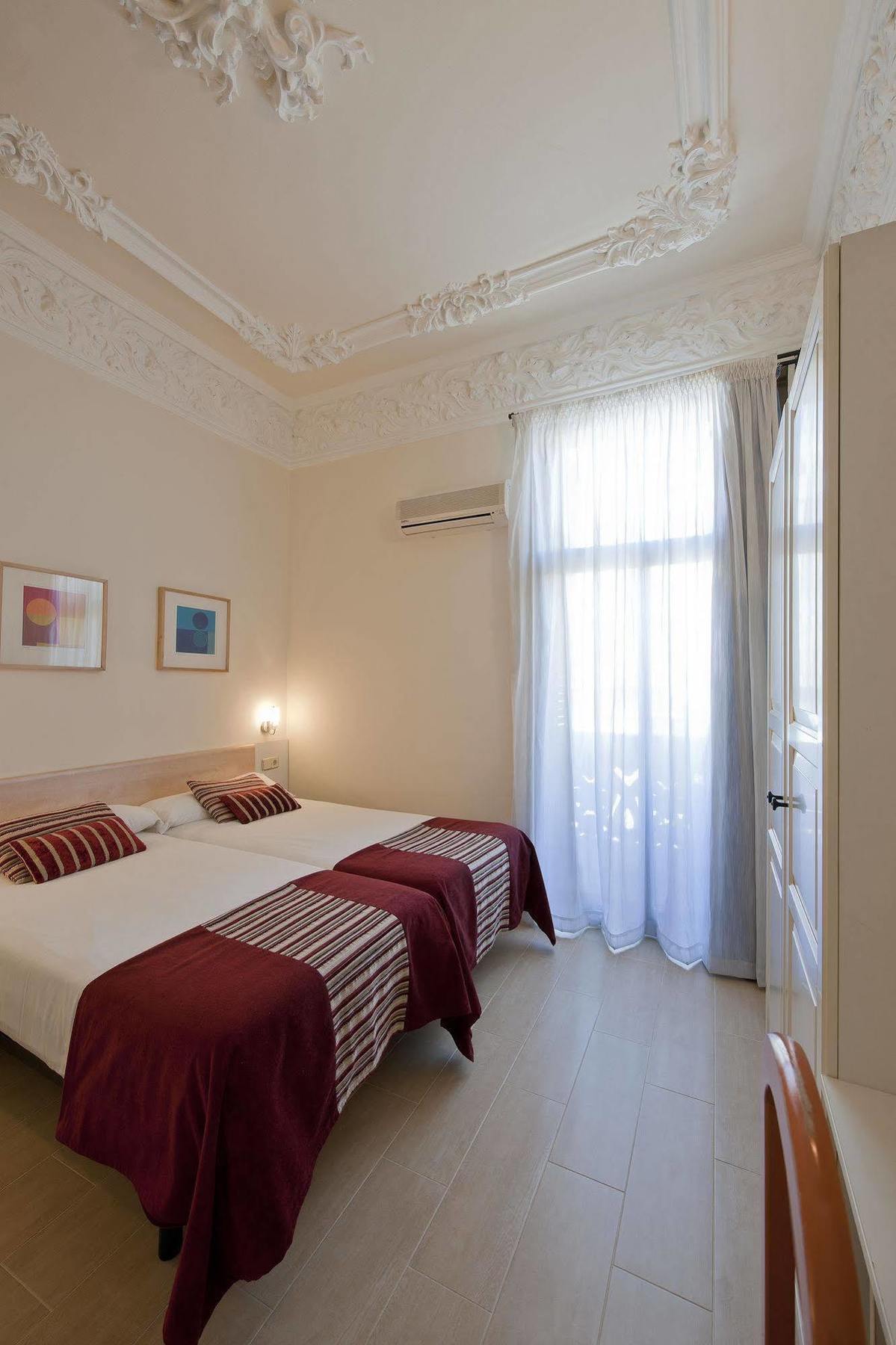 Maison d'hôtes Hostal Central Barcelona 2*