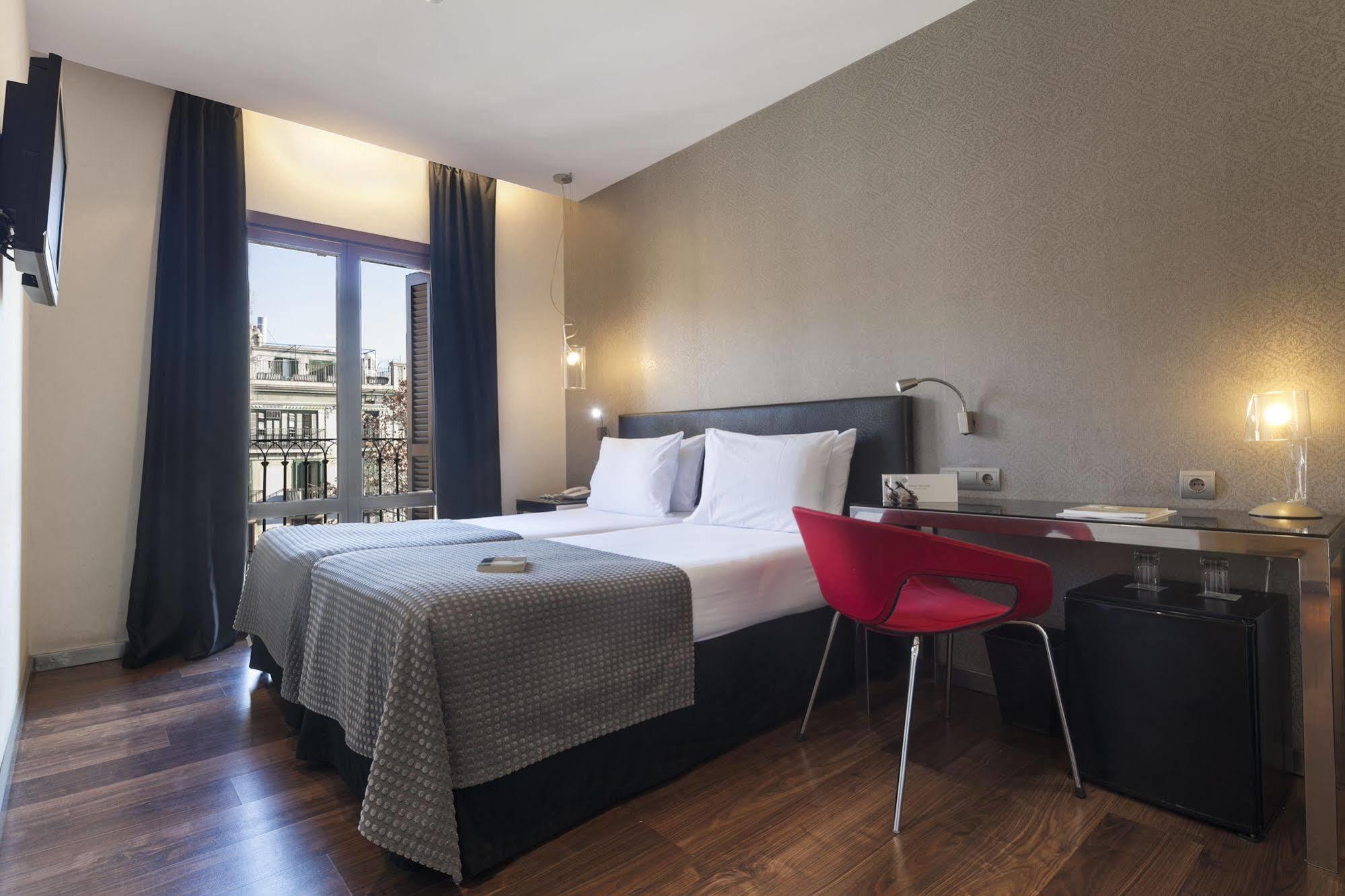 Hotel Exe Ramblas Boqueria 3*