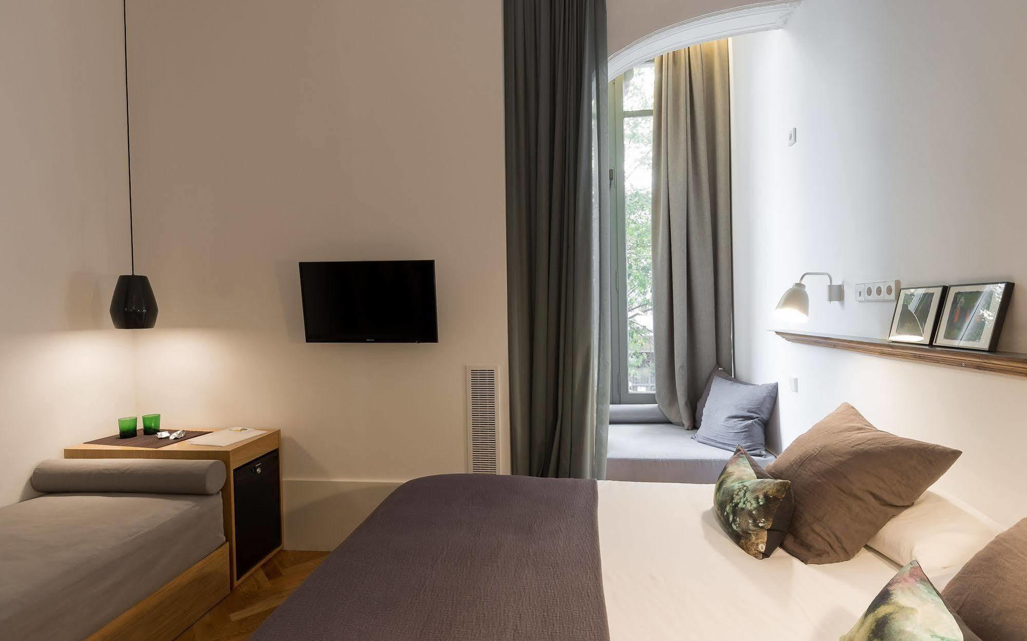 Casa Mathilda 3* Barcelona