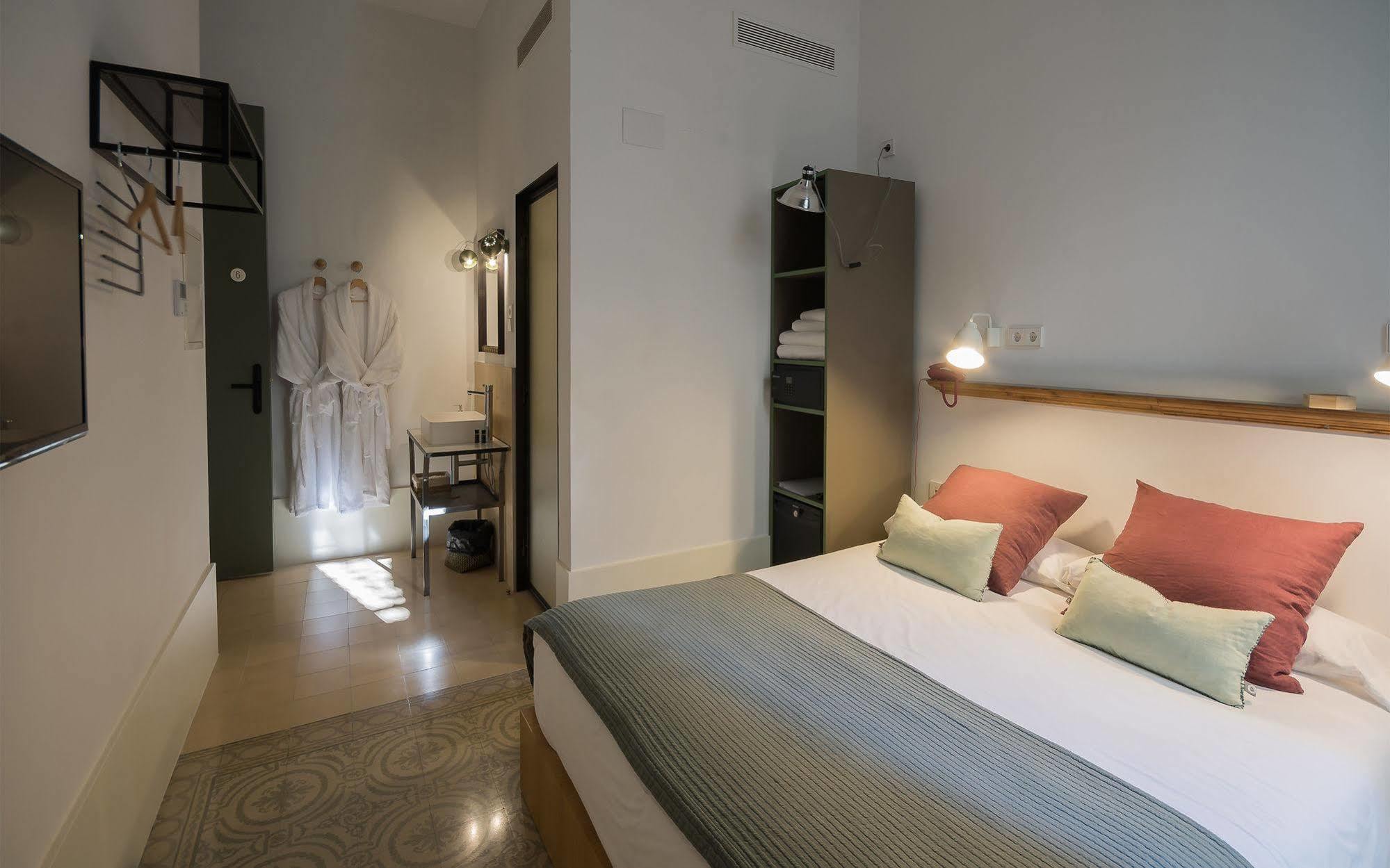 Casa Mathilda Bed & Breakfast Barcelona