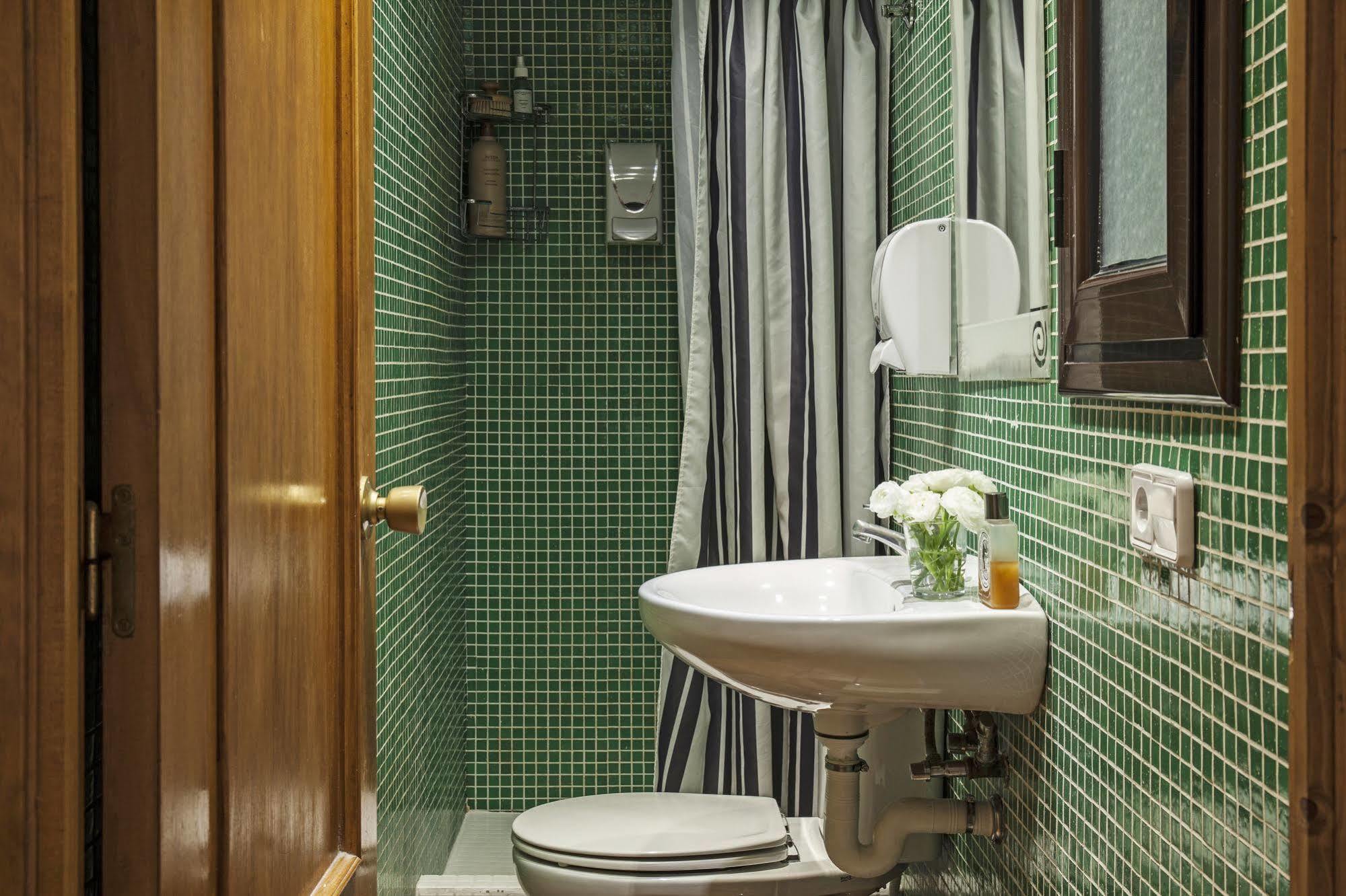 Apartment Ainb Las Ramblas-guardia *