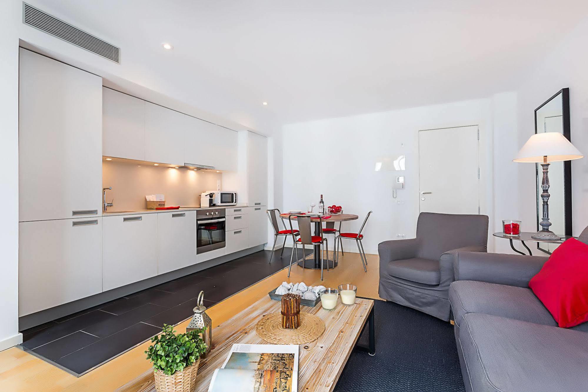 Urban District - Rambla & Pool Appartement