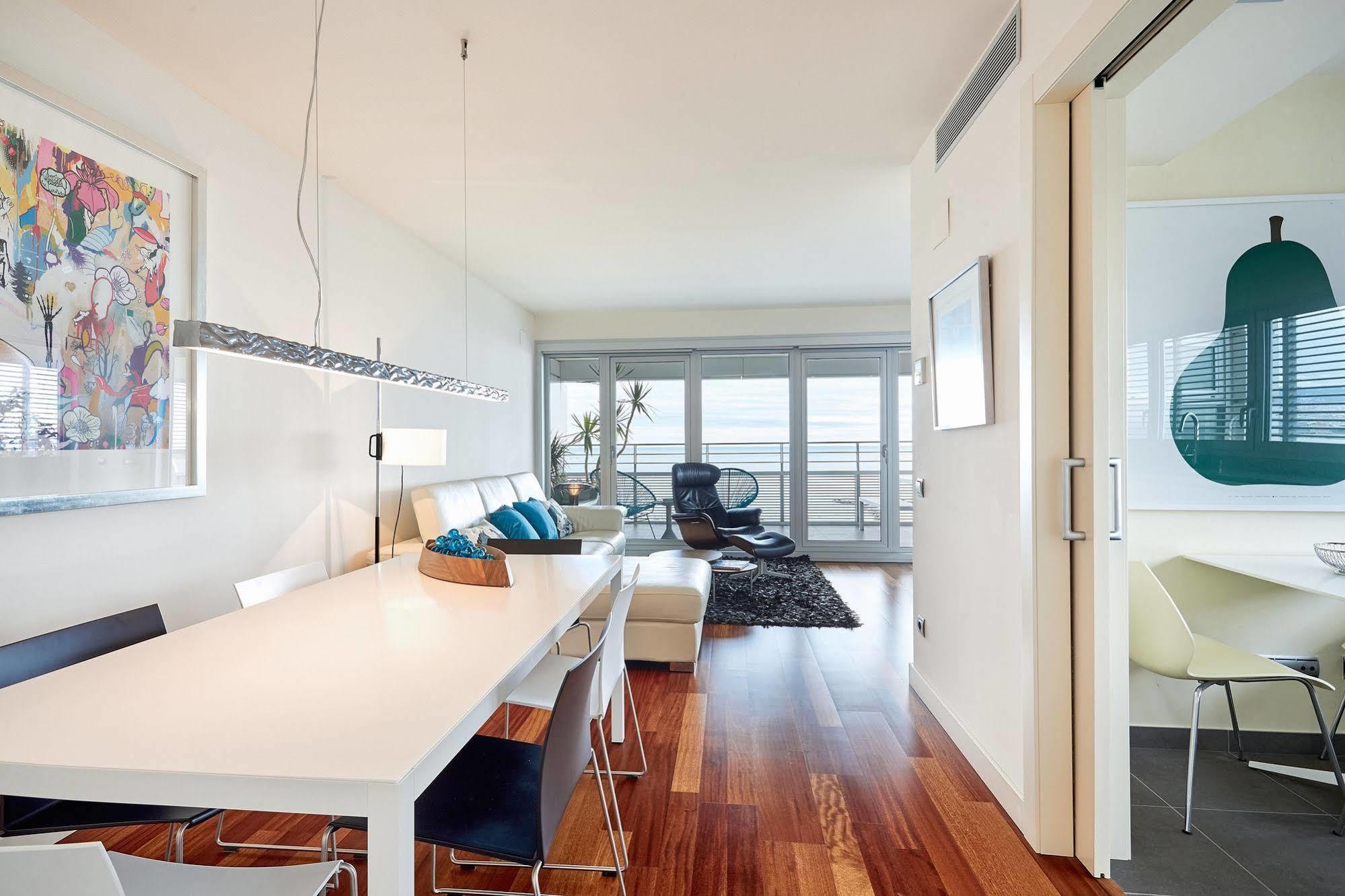 Appartement Urban District - Rambla & Pool Barcelona