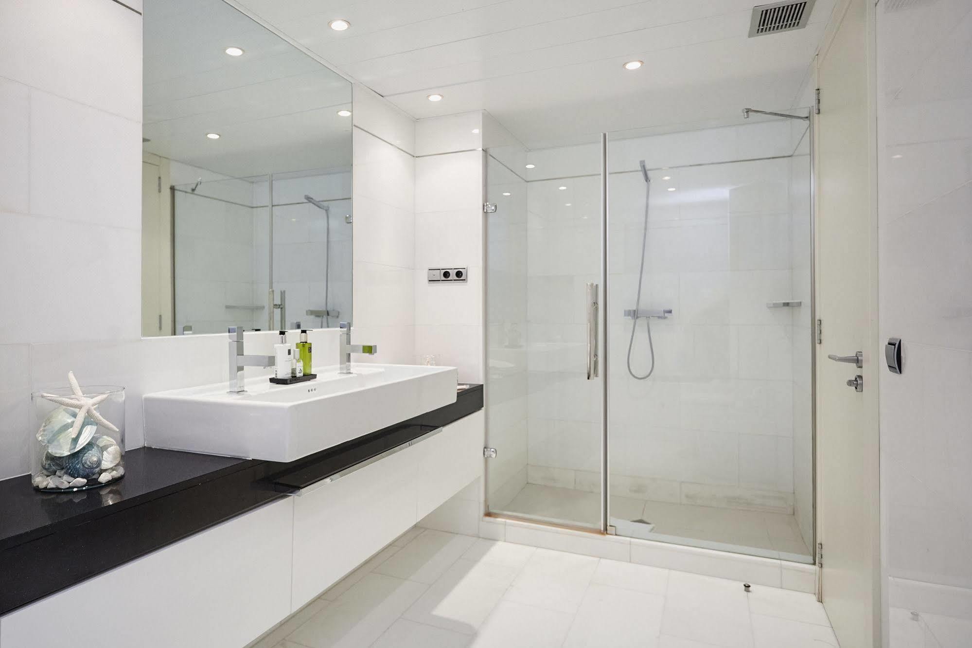 Appartement Urban District - Rambla & Pool Barcelona