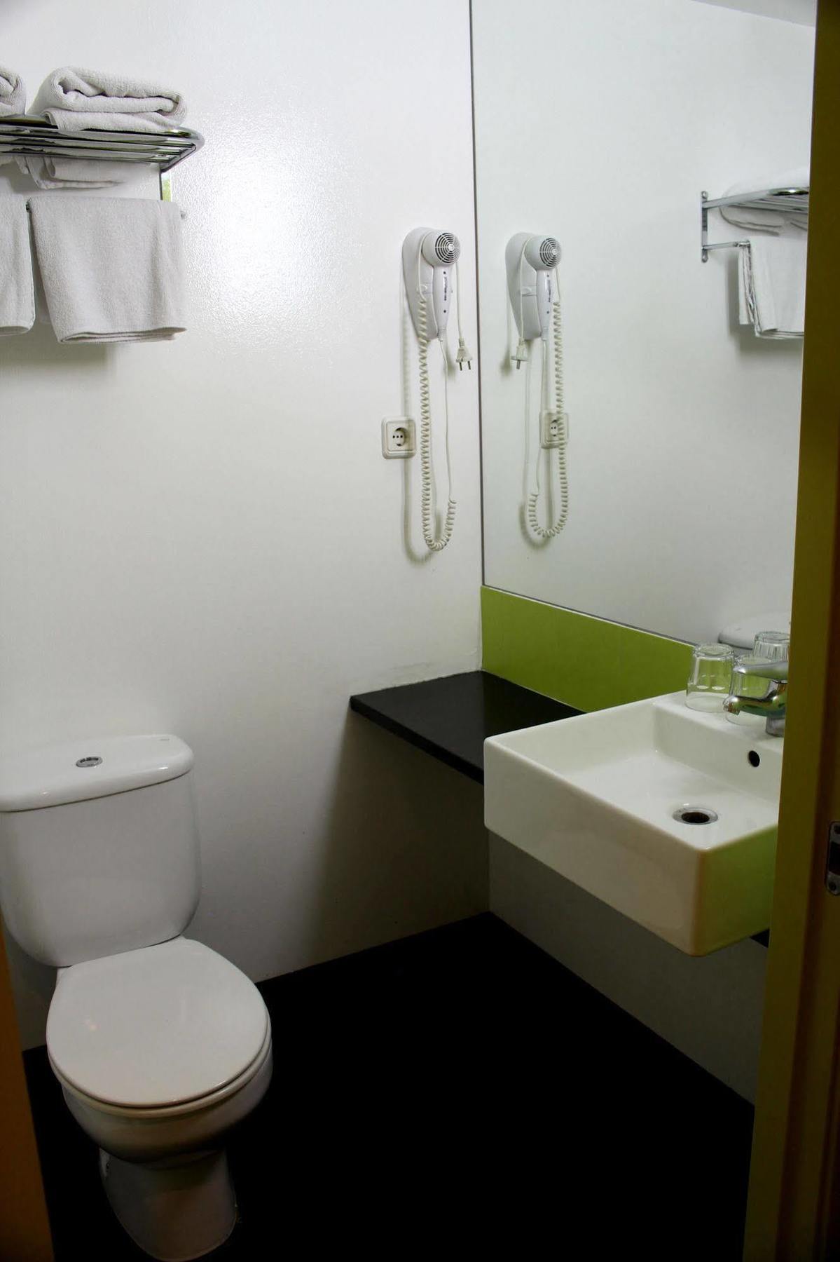 Raval Botella Private Hostel