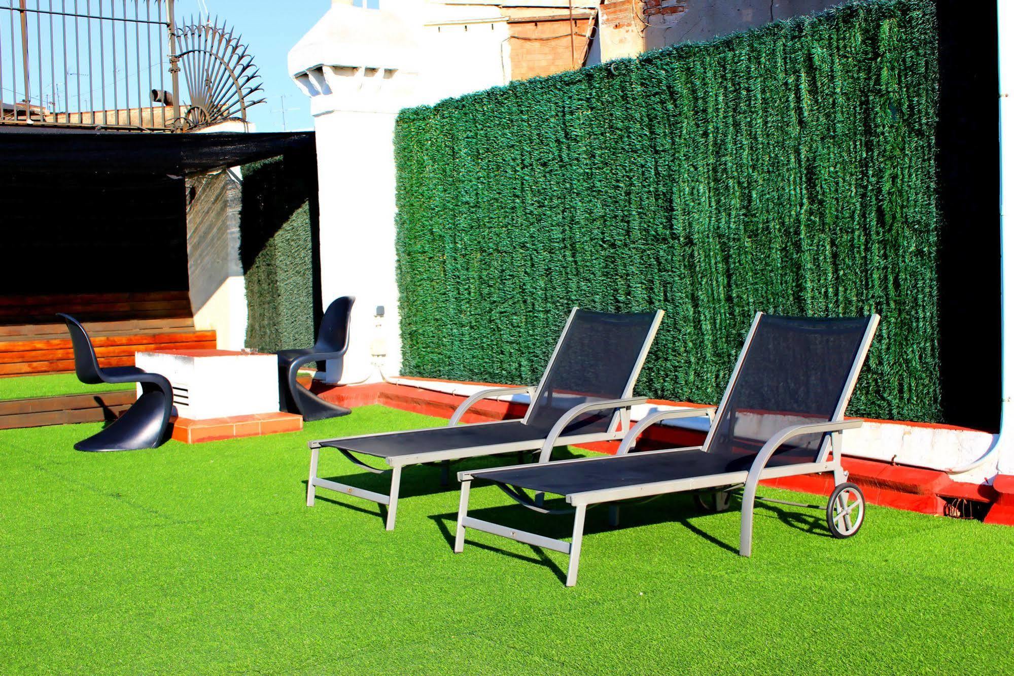 Raval Botella Private Hostel
