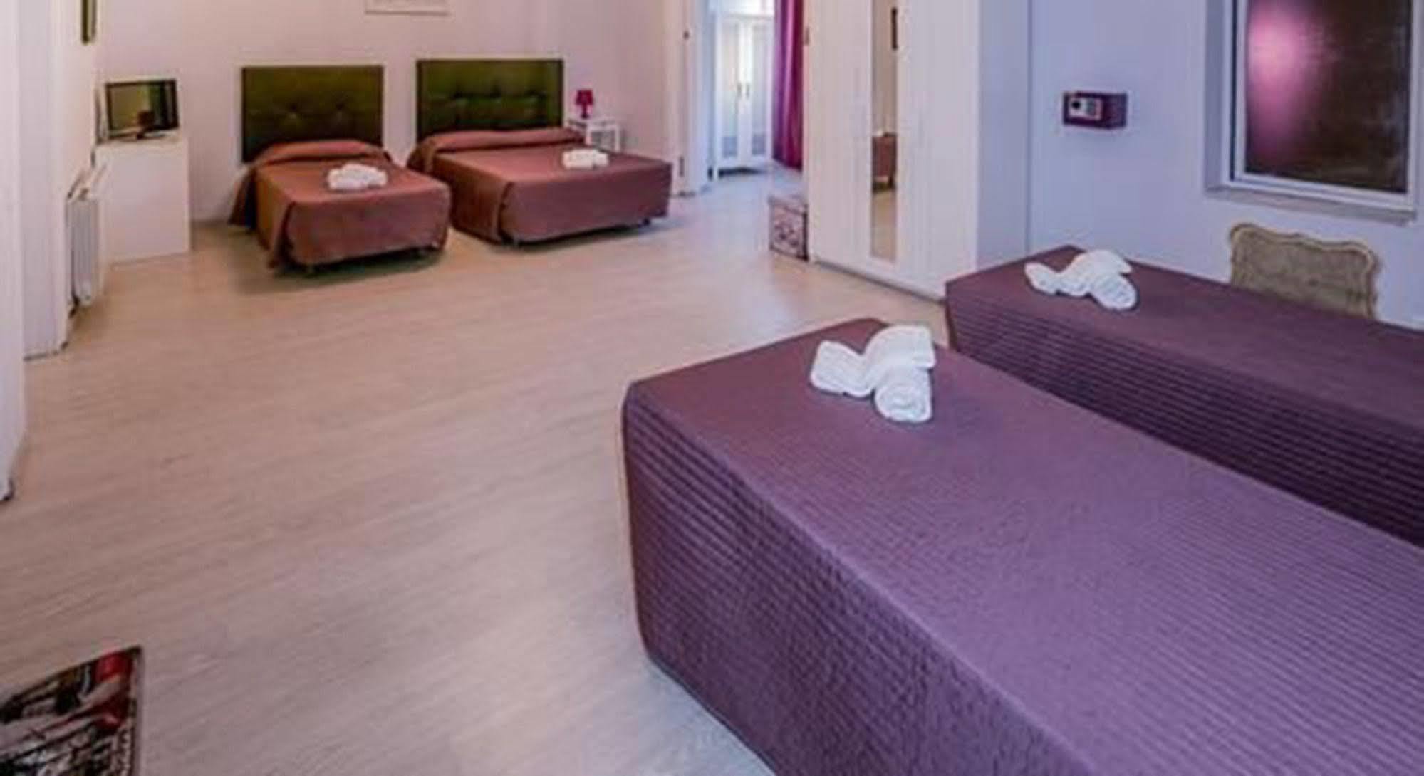 Balmes Centro Guest house 2*