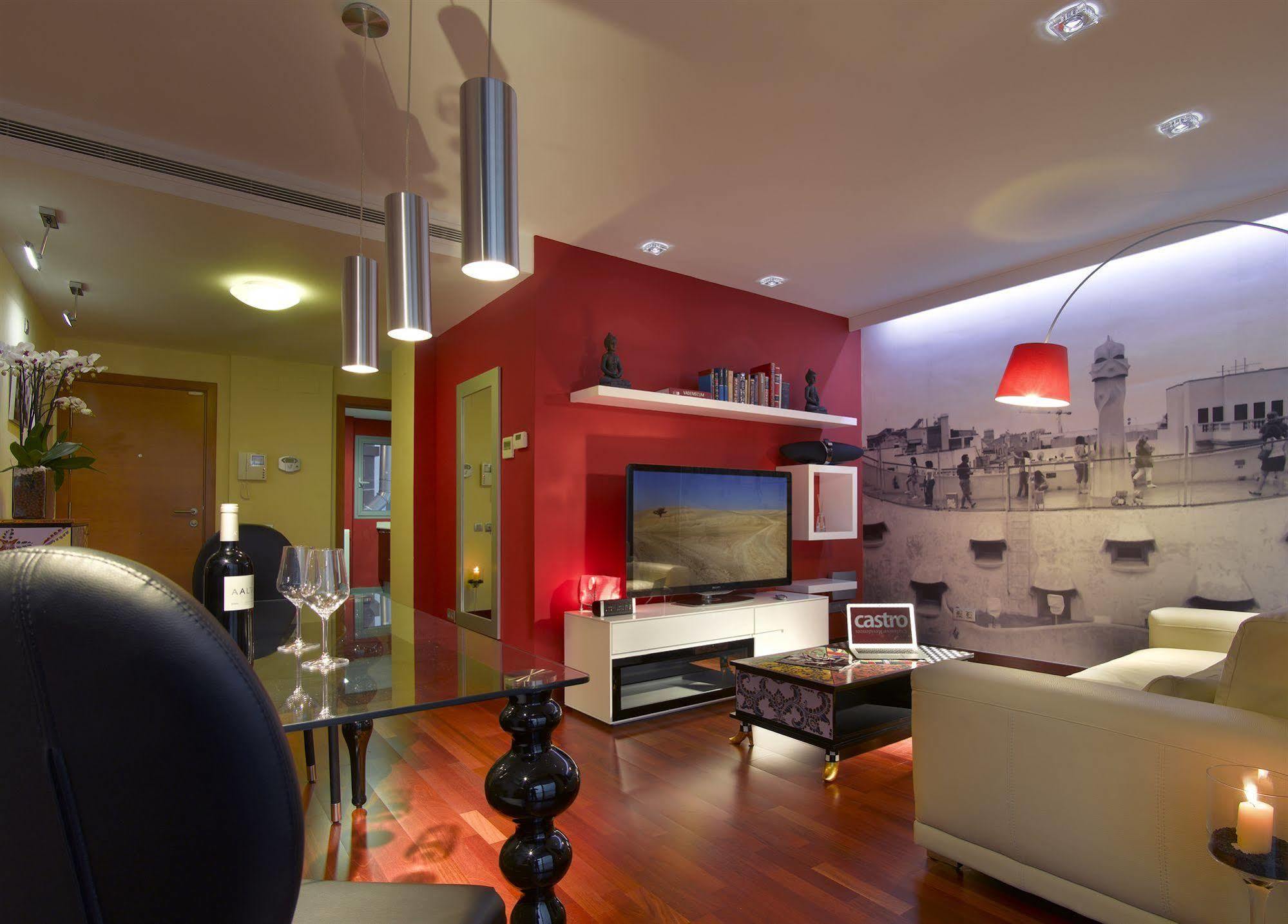 Aparthotel Castro Exclusive Residences Sagrada Familia 5*
