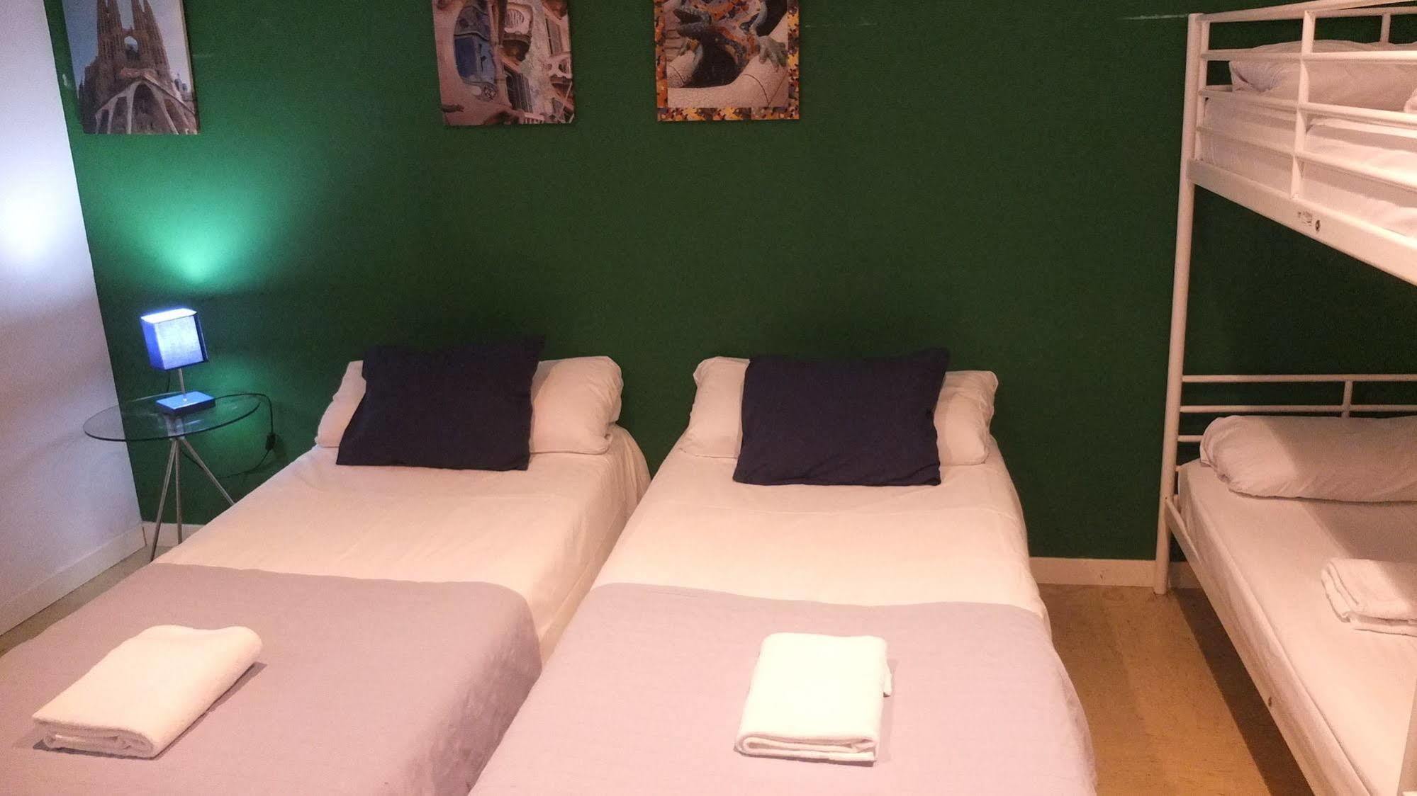 No Limit Barcelona Central Hostel
