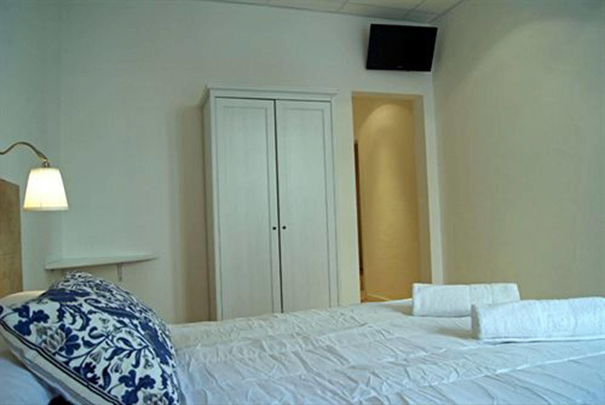 Martinval Guest house