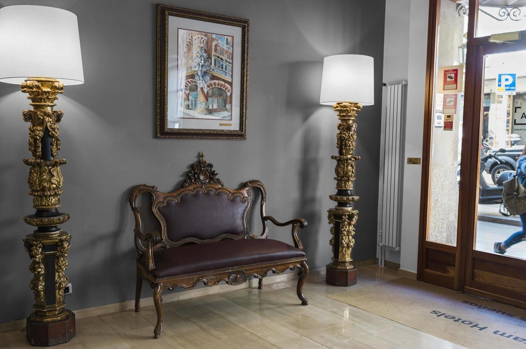Hotel Meson Castilla Atiram
