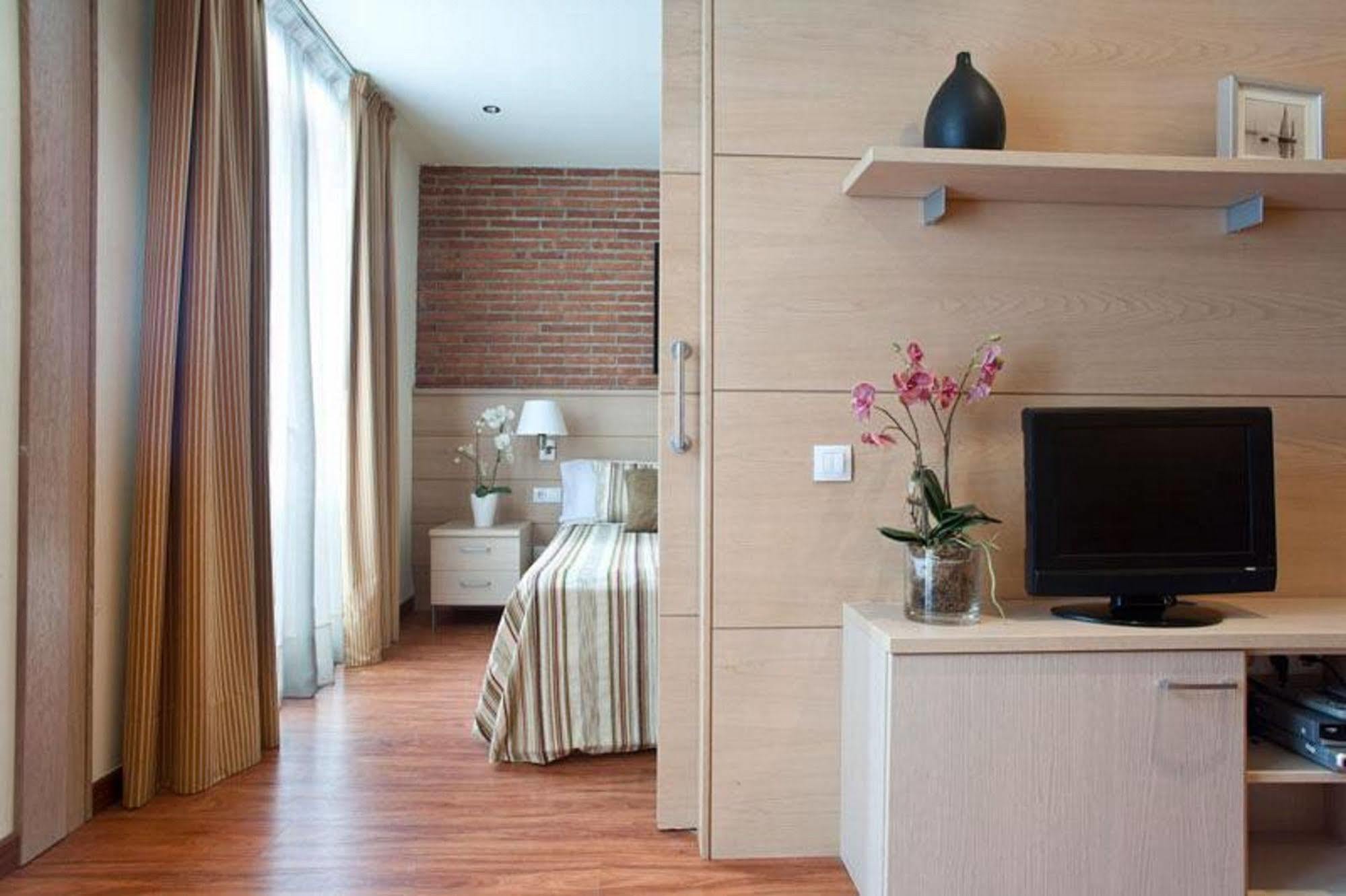 Serennia Cest Arc De Triomf Apartment *