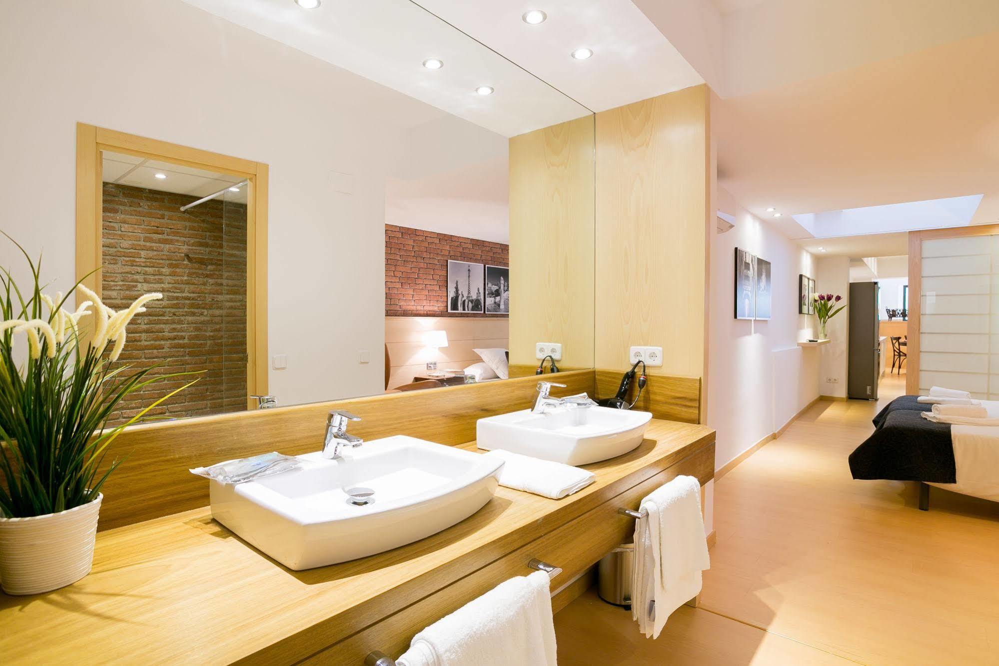 Apartment Serennia Cest Arc De Triomf Barcelona