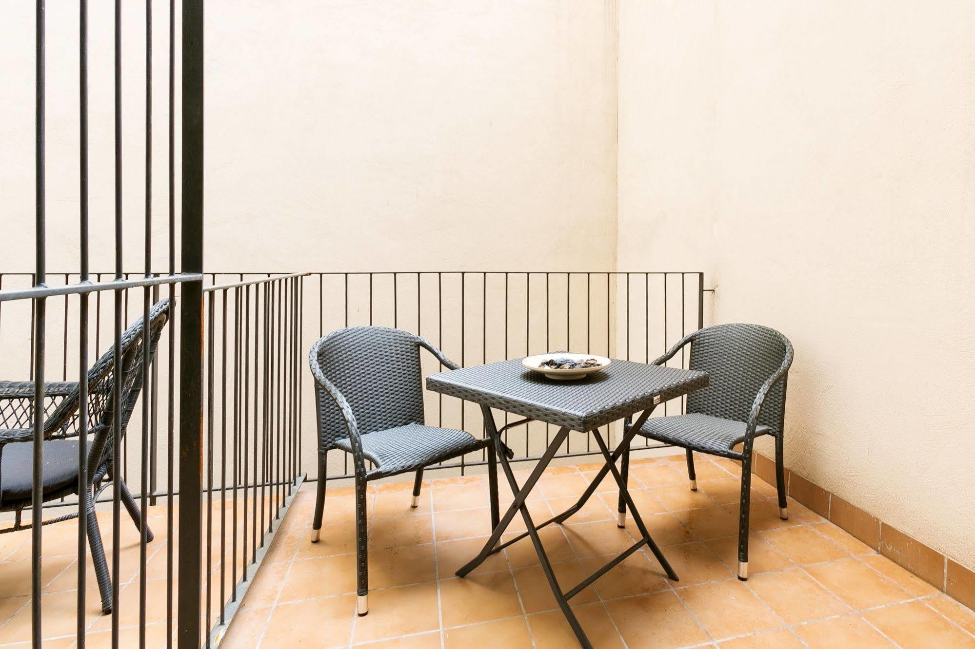 Serennia Cest Arc De Triomf Apartment