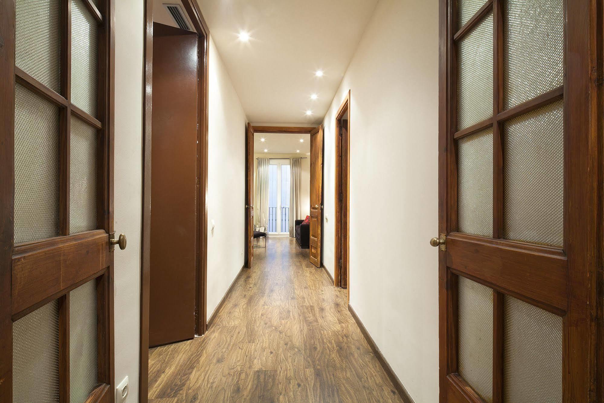 Aspasios Urquinaona Appartement *