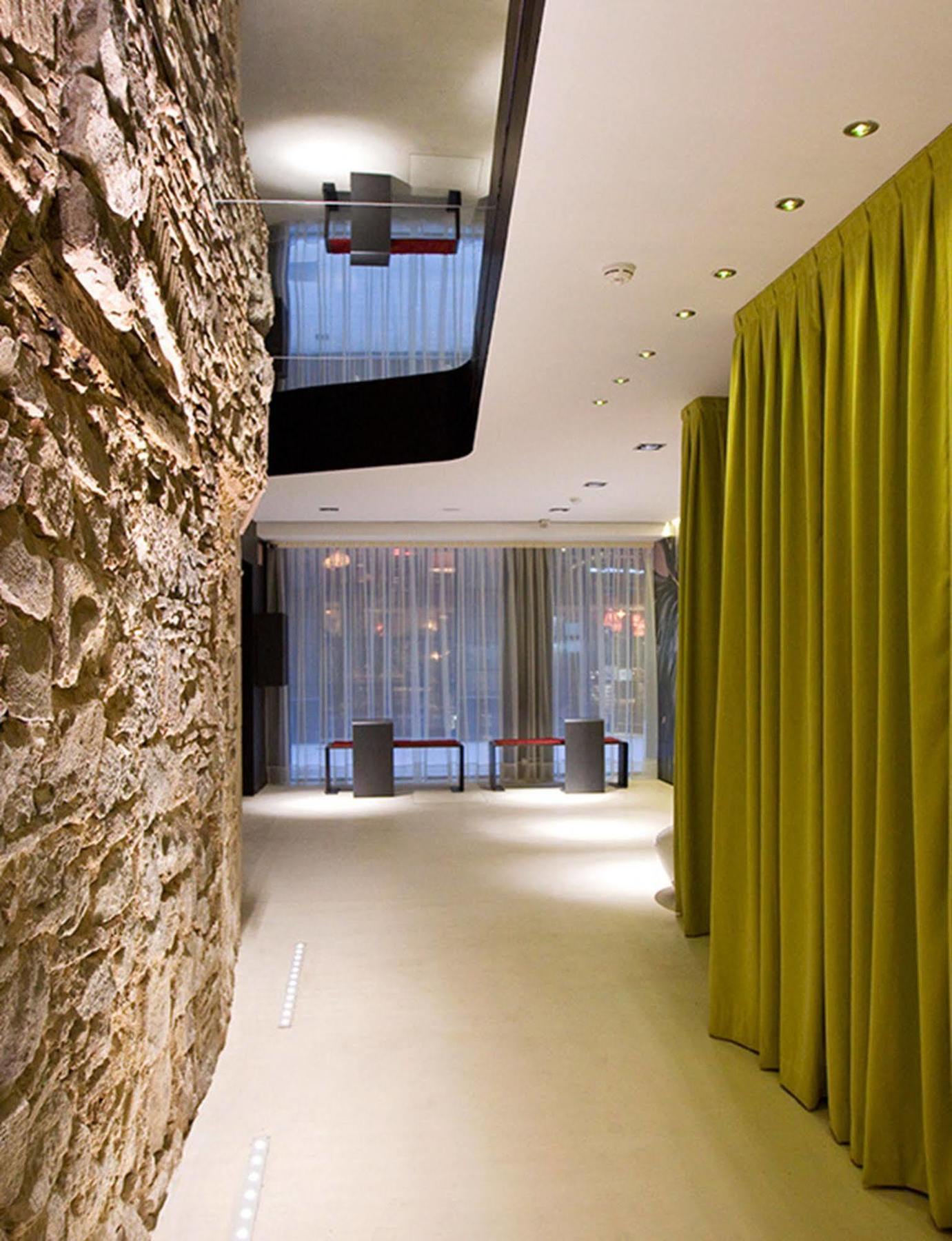 House 3*