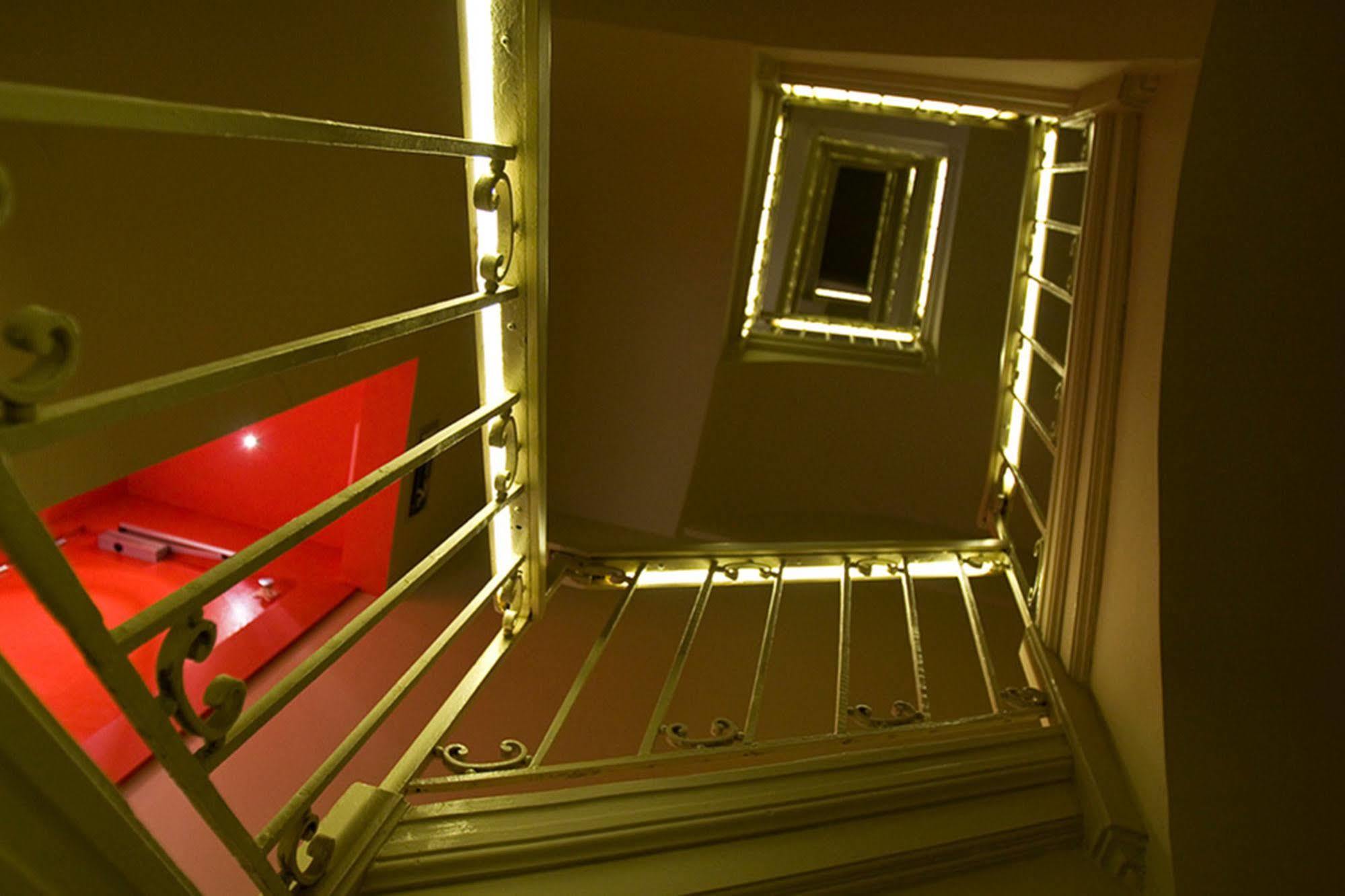 House Hotel 3*