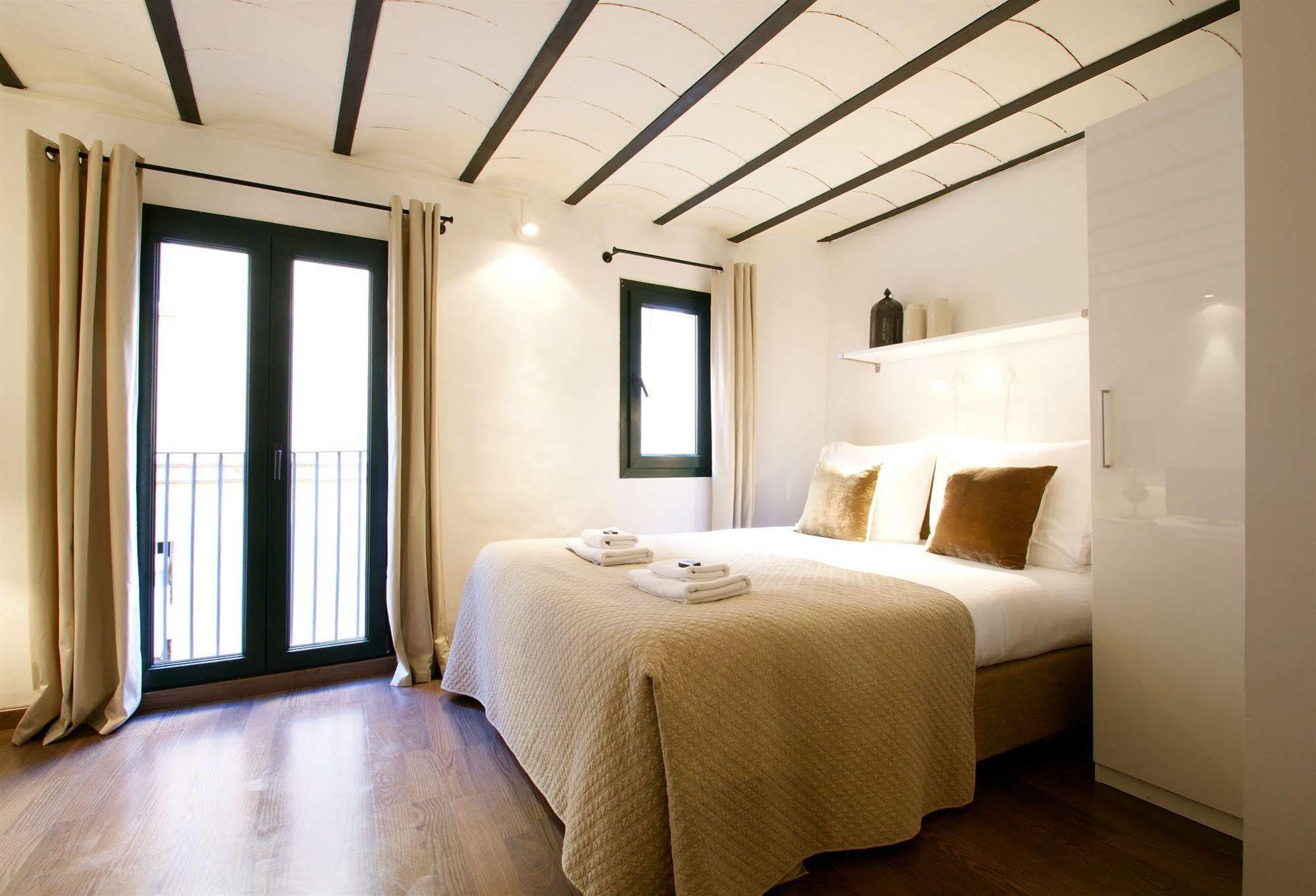 Borne Down Town 3* Barcelone