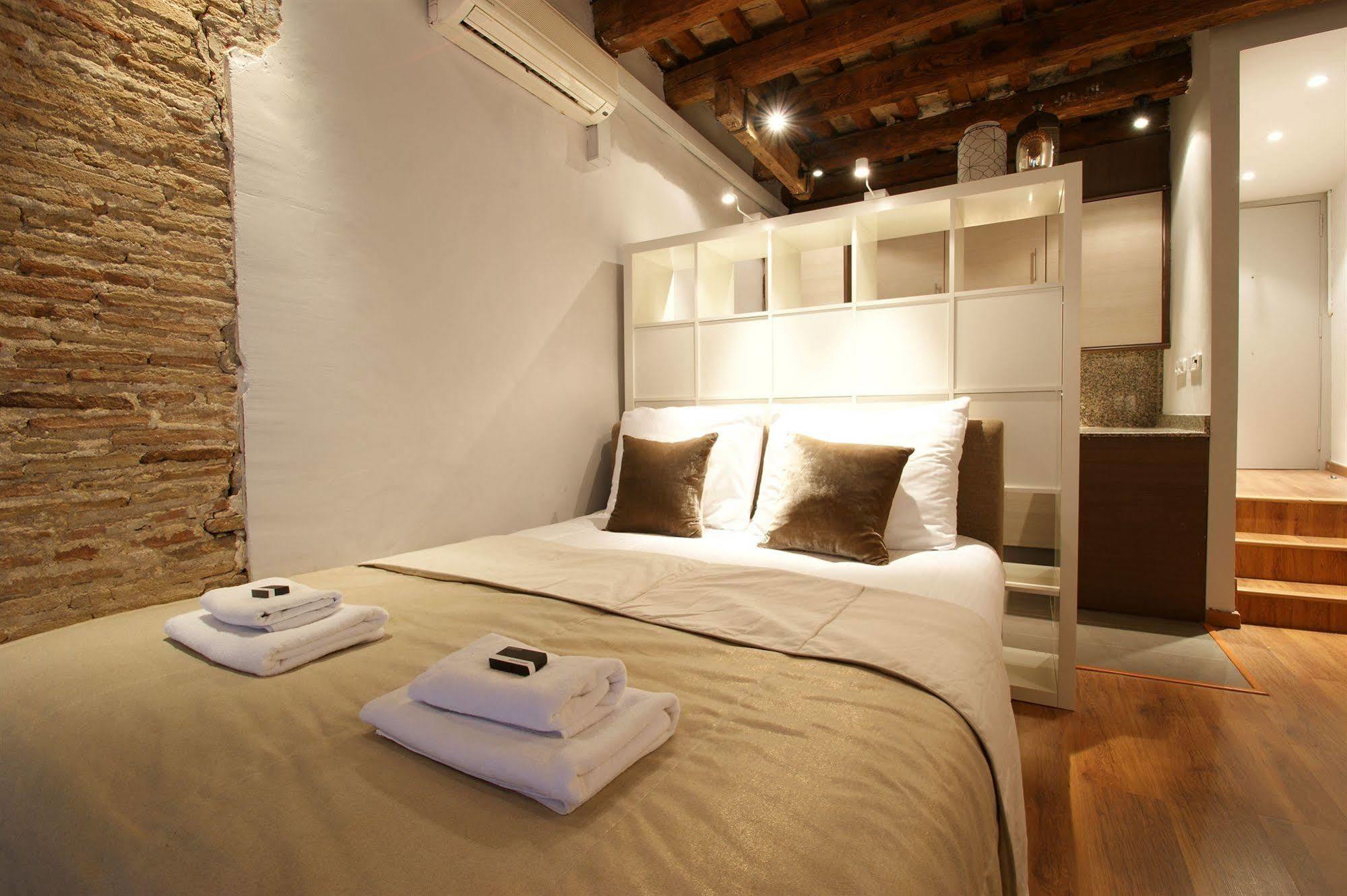 Borne Down Town 3* Barcelone