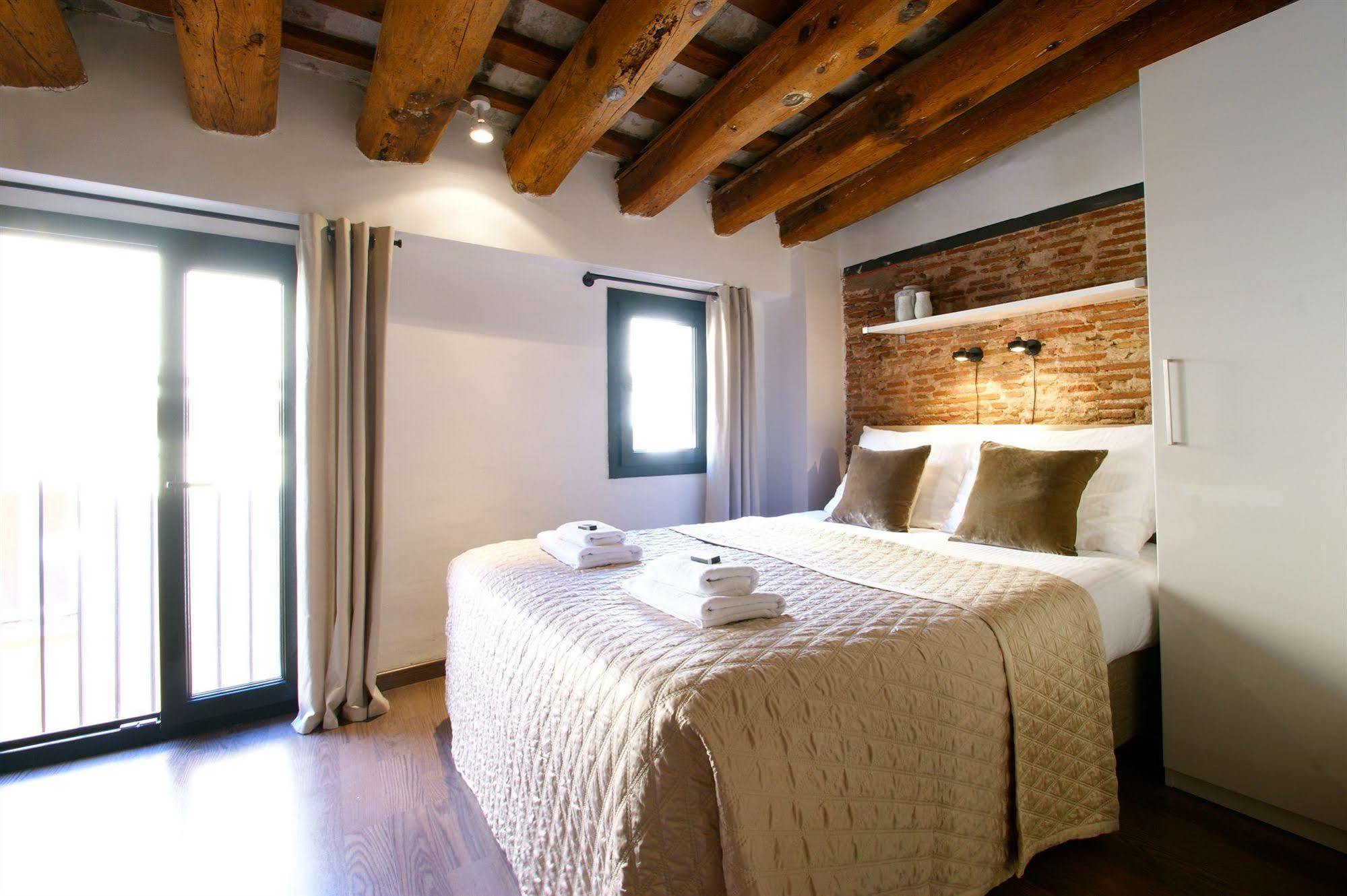 Borne Down Town Hotel 3*