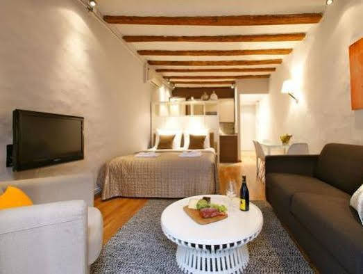 Borne Down Town Hotel 3*