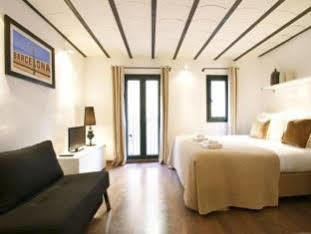Borne Down Town 3* Barcelone