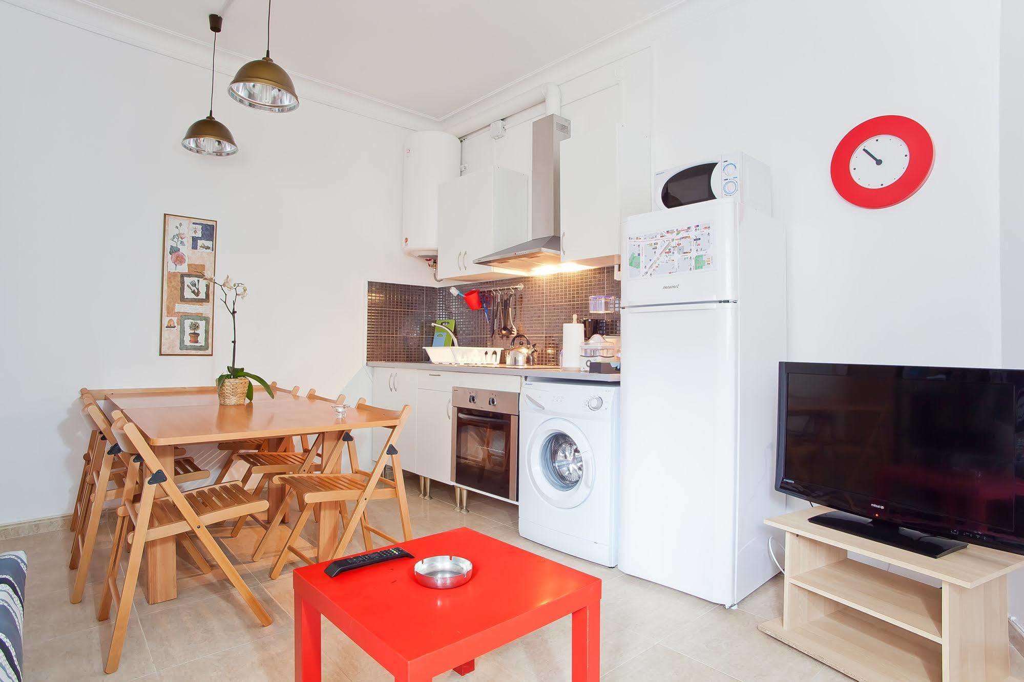 Apartamentos Tarradellas Sants Estacio Apartment *