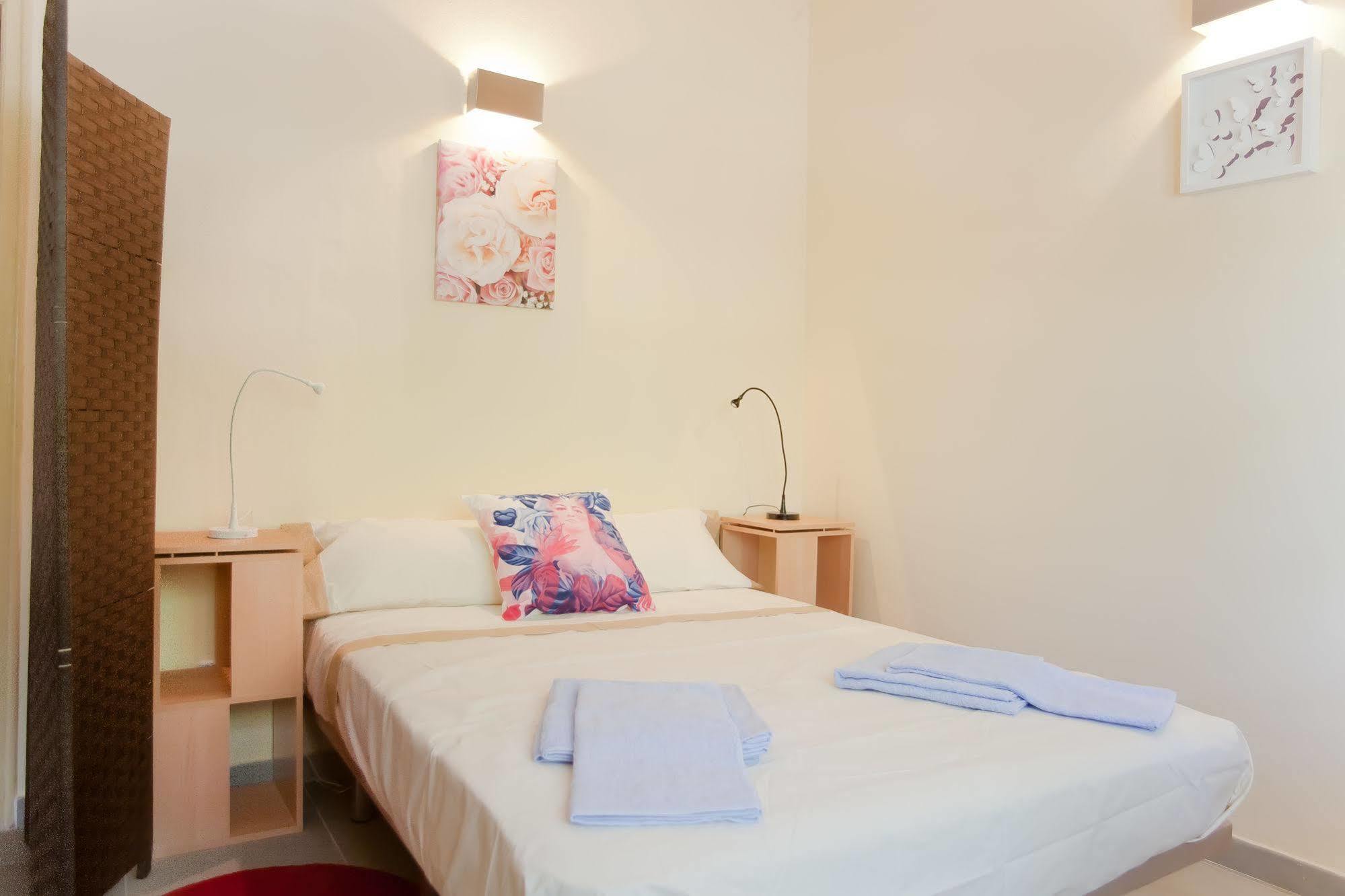 Apartamentos Tarradellas Sants Estacio Apartment *