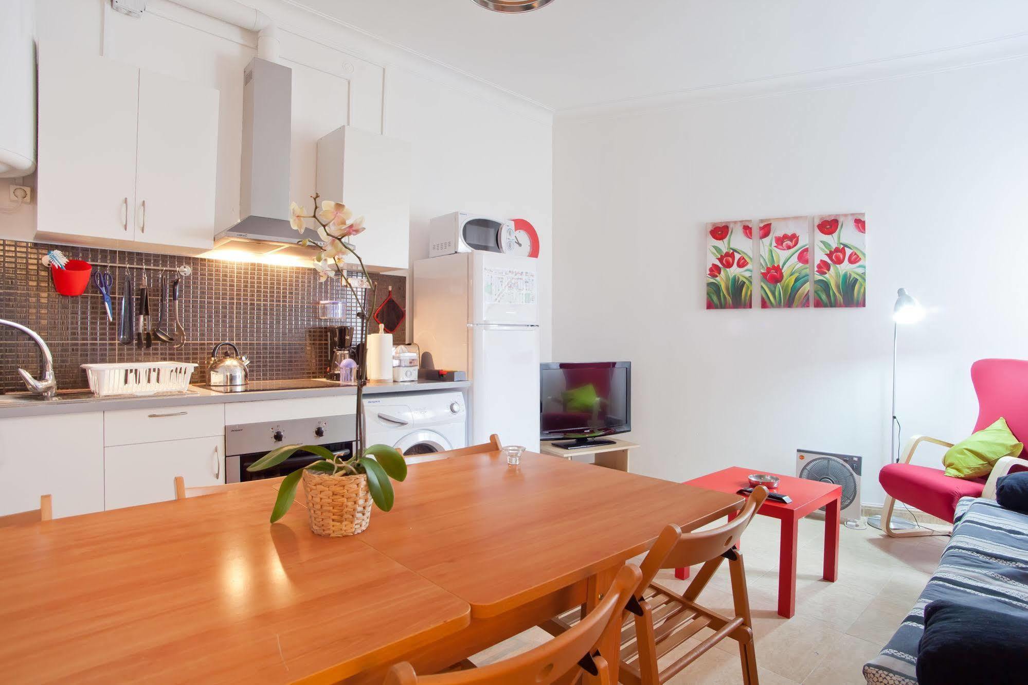 Apartamentos Tarradellas Sants Estacio