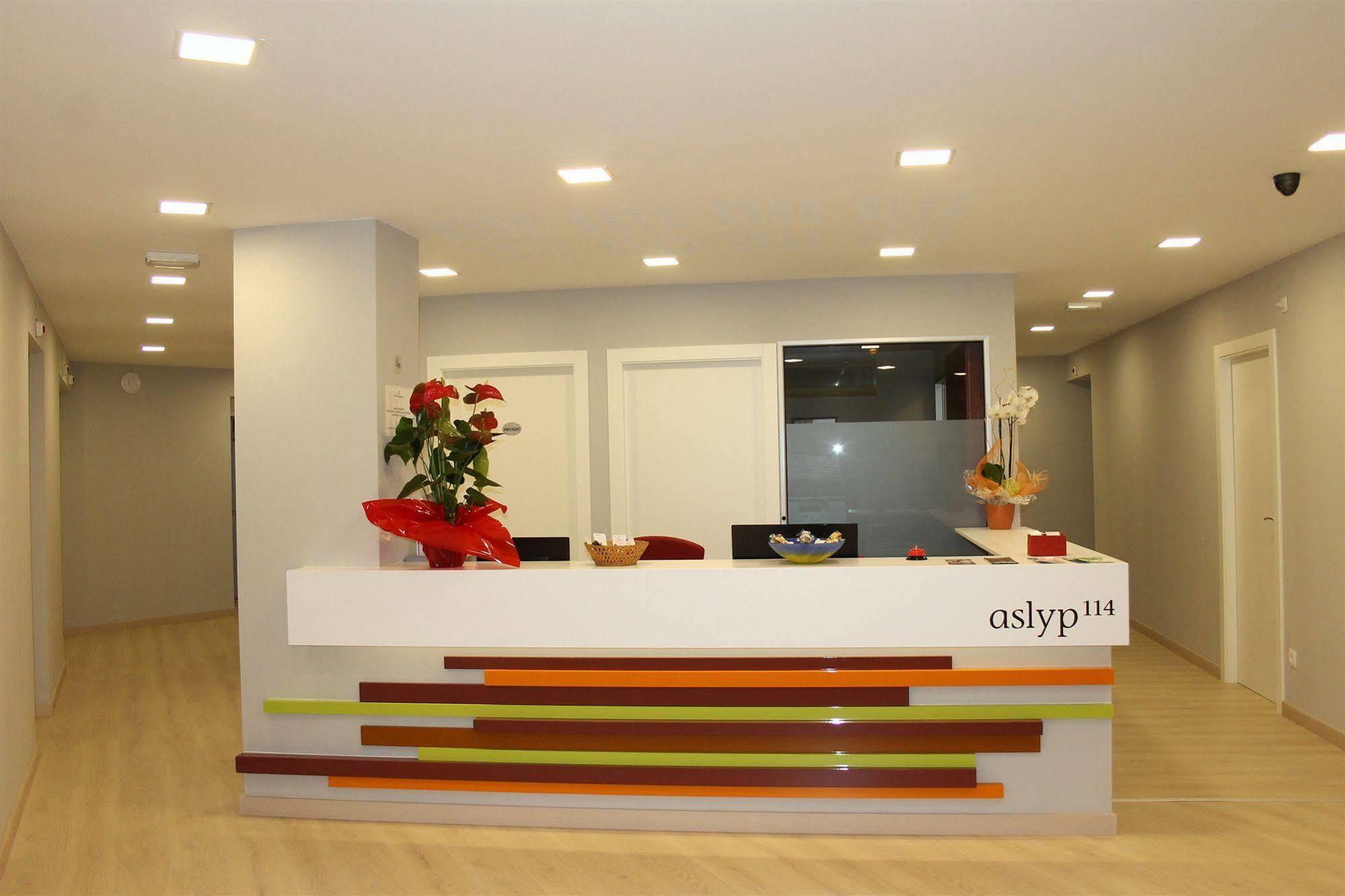 Gasthuis Aslyp 114 Barcelona