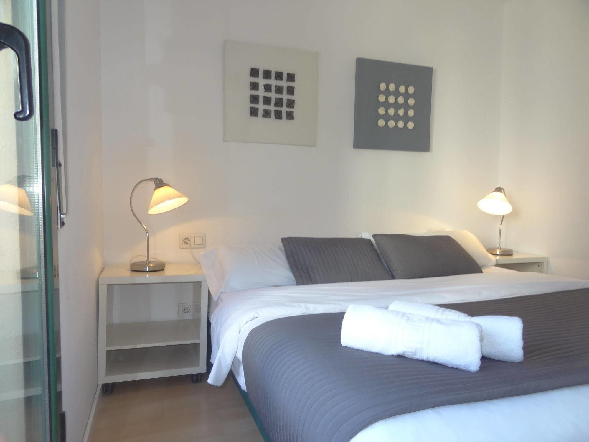 Plaza Catalunya City Center Apartment *
