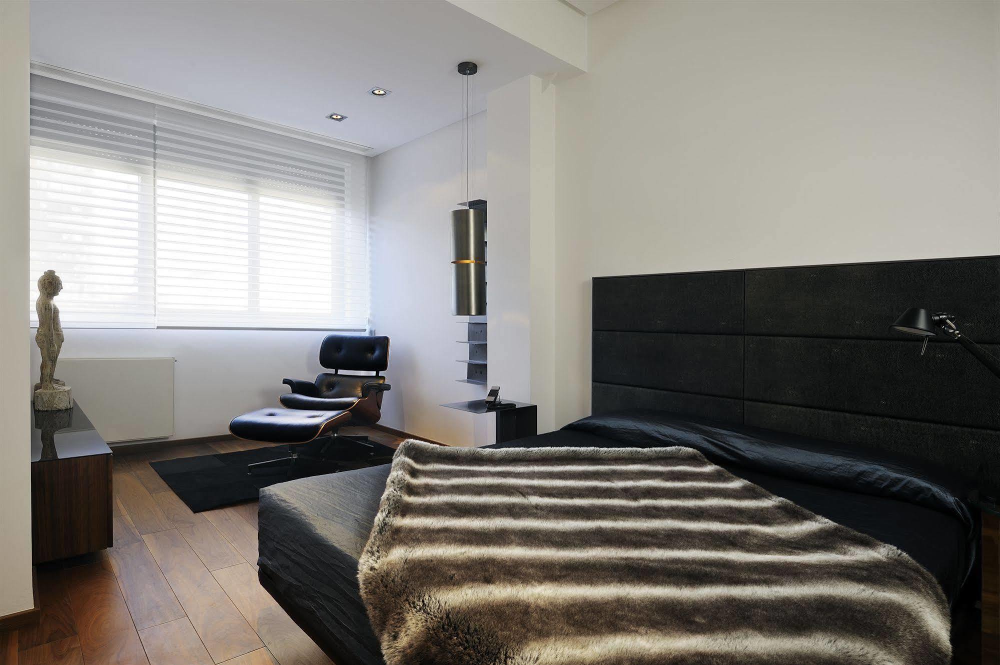 Avenue Apartment