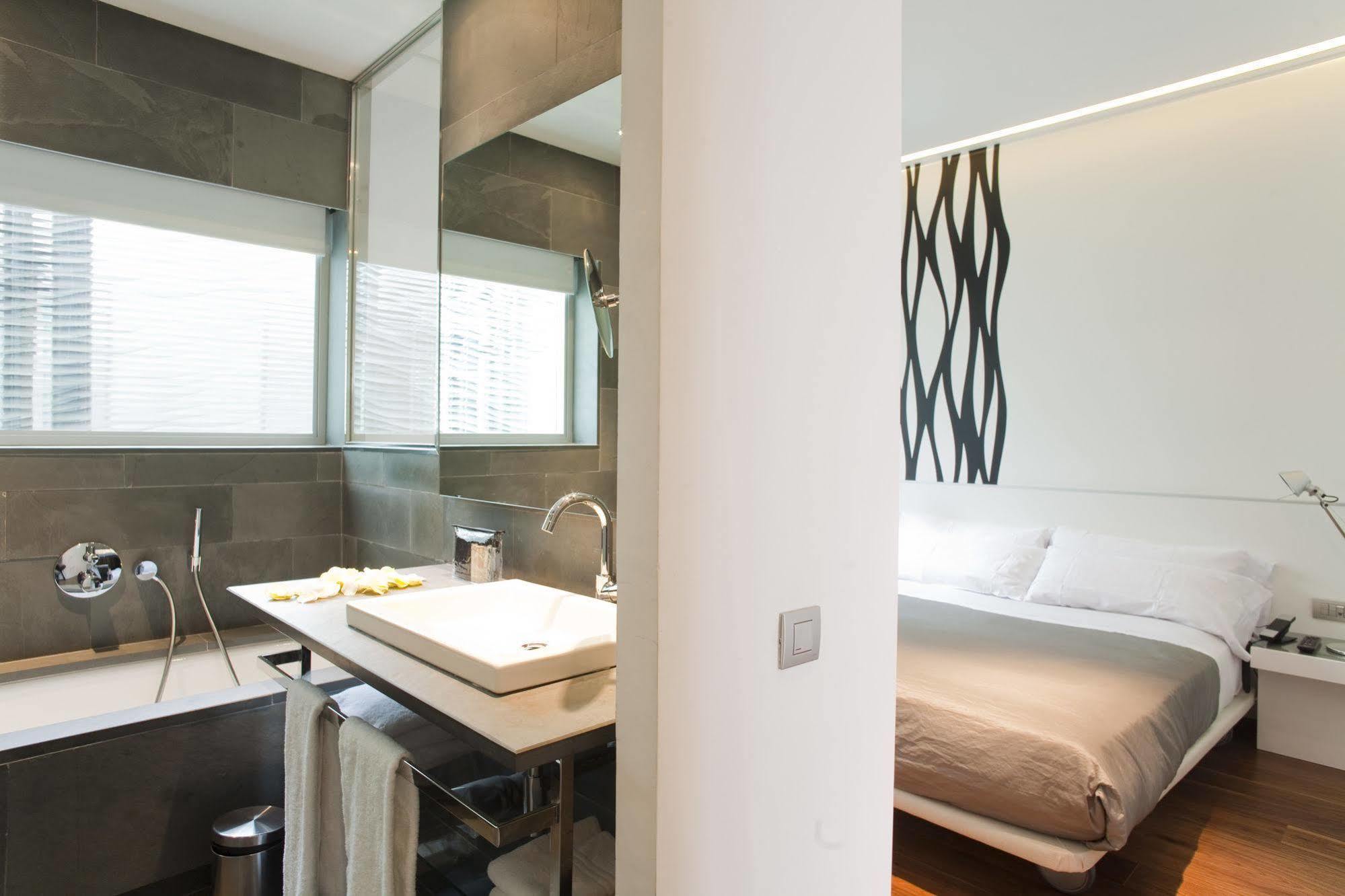 Avenue Apartment *
