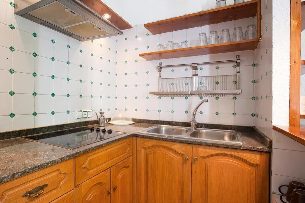 Flateli Borrell Appartement